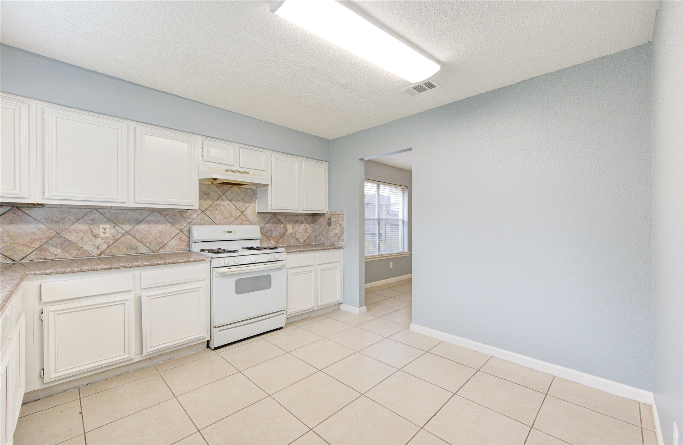 12023 Plumbrook Drive Property Photo 21