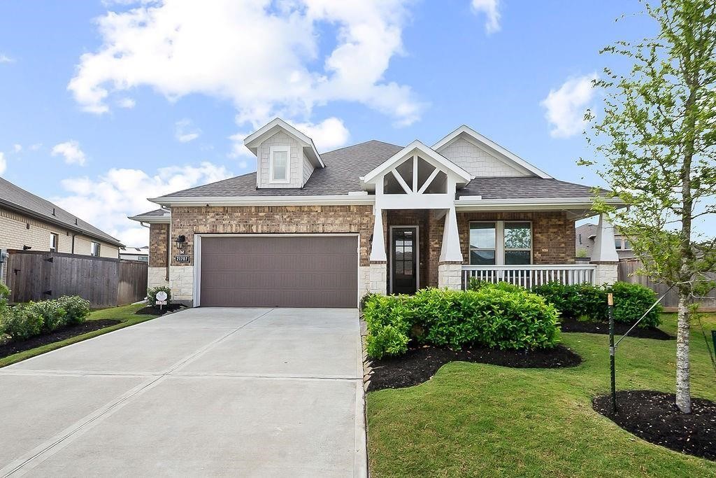 21707 Prickly Caterpillar Court Property Photo 1