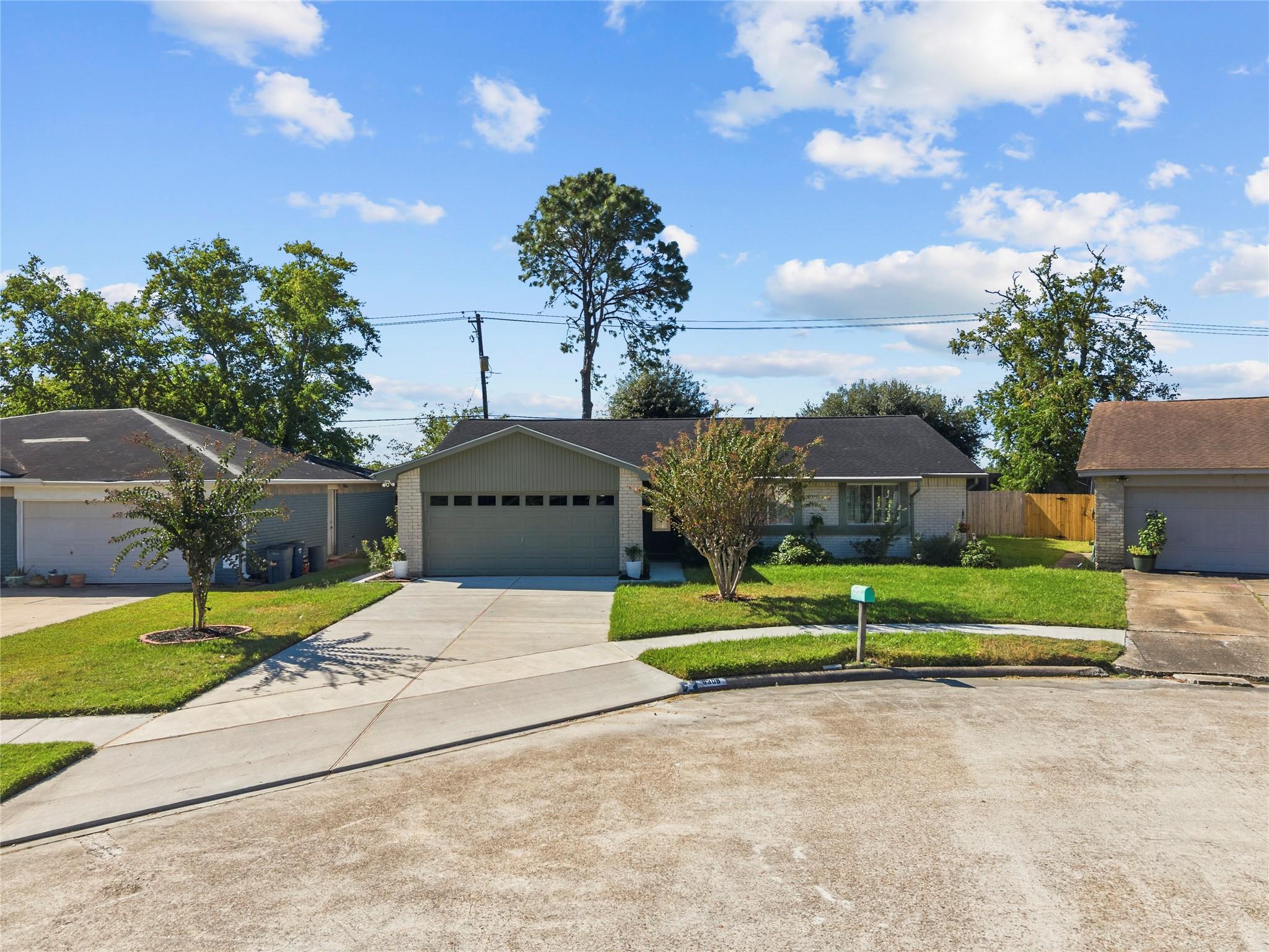 6305 Silver Leaf Dr Property Photo 1