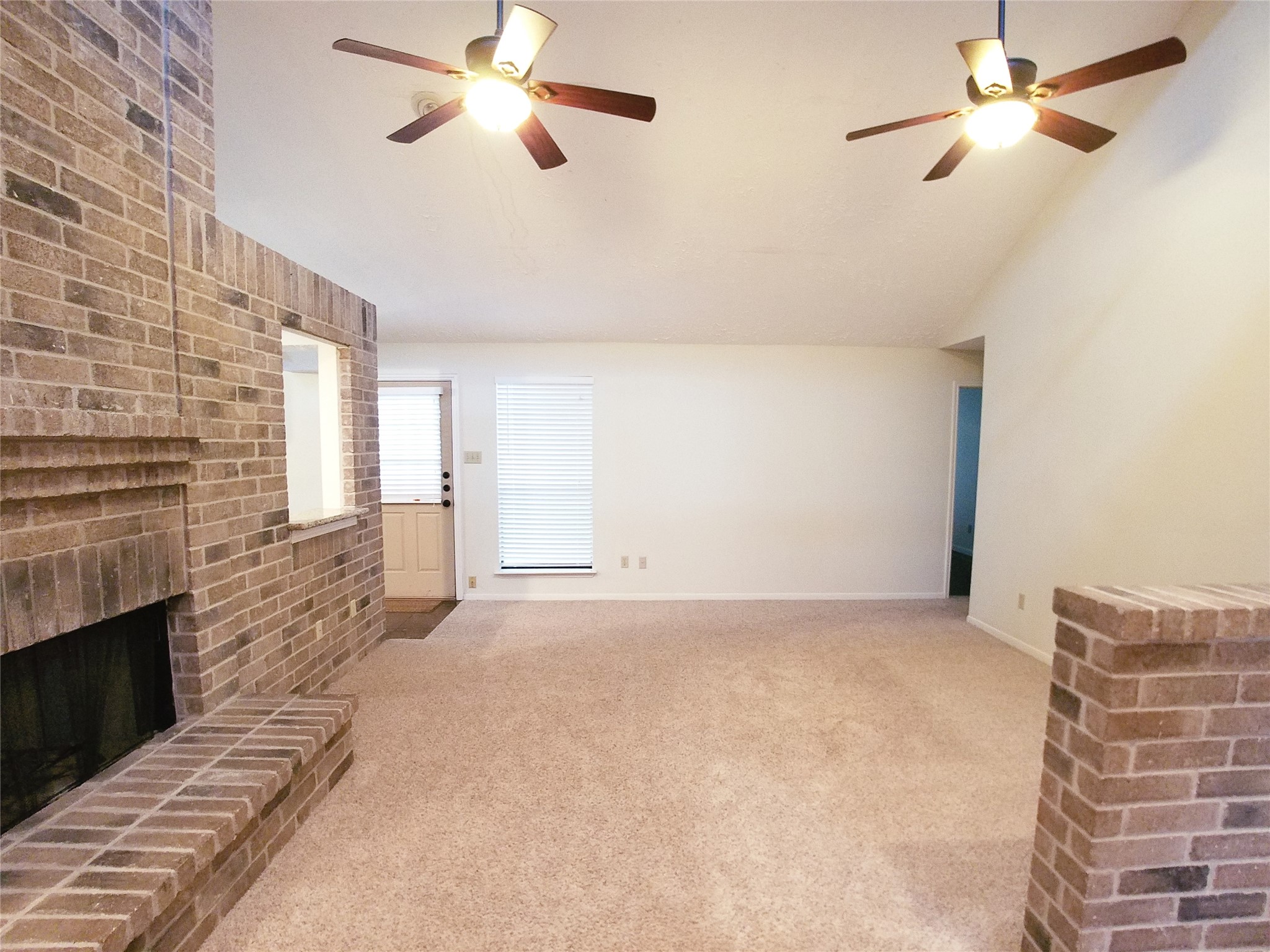 2111 Echo Ridge Property Photo 4