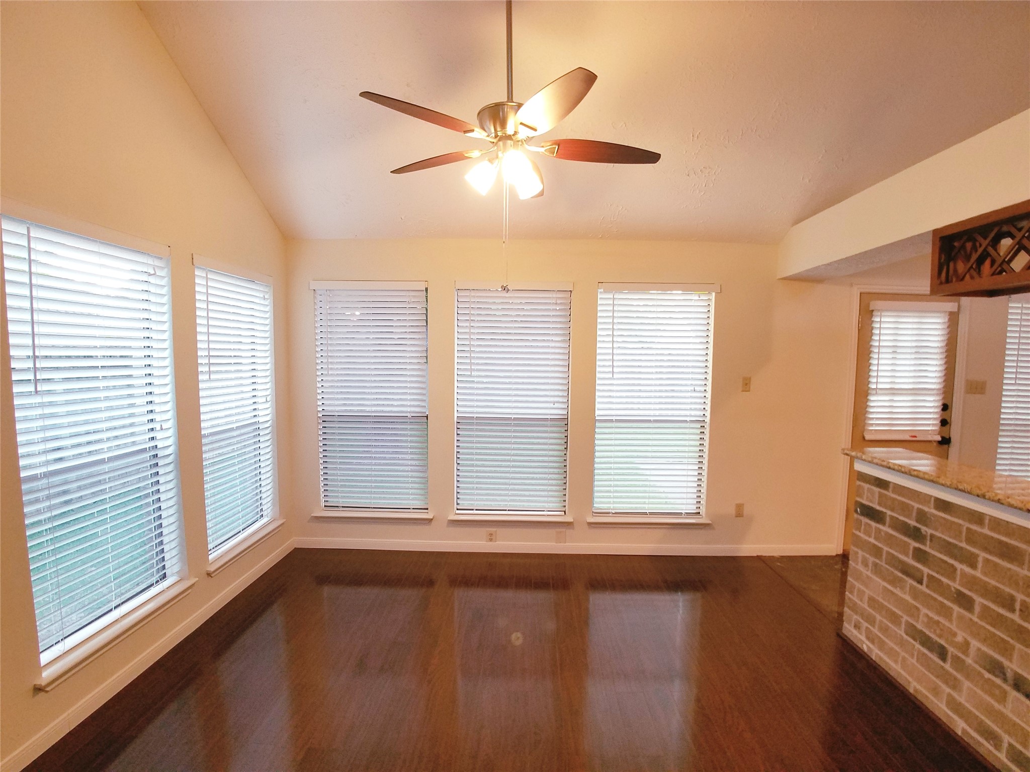 2111 Echo Ridge Property Photo 12