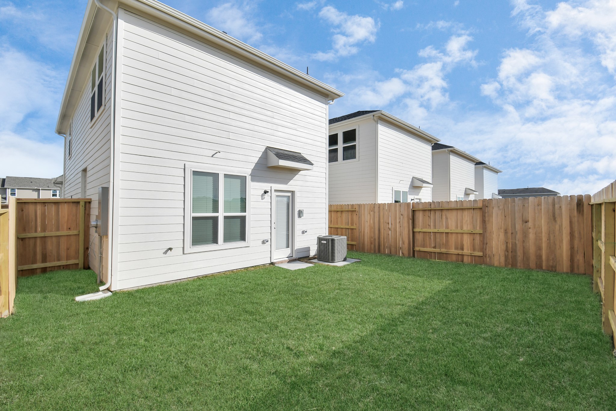 1534 Revolution Way Property Photo 8