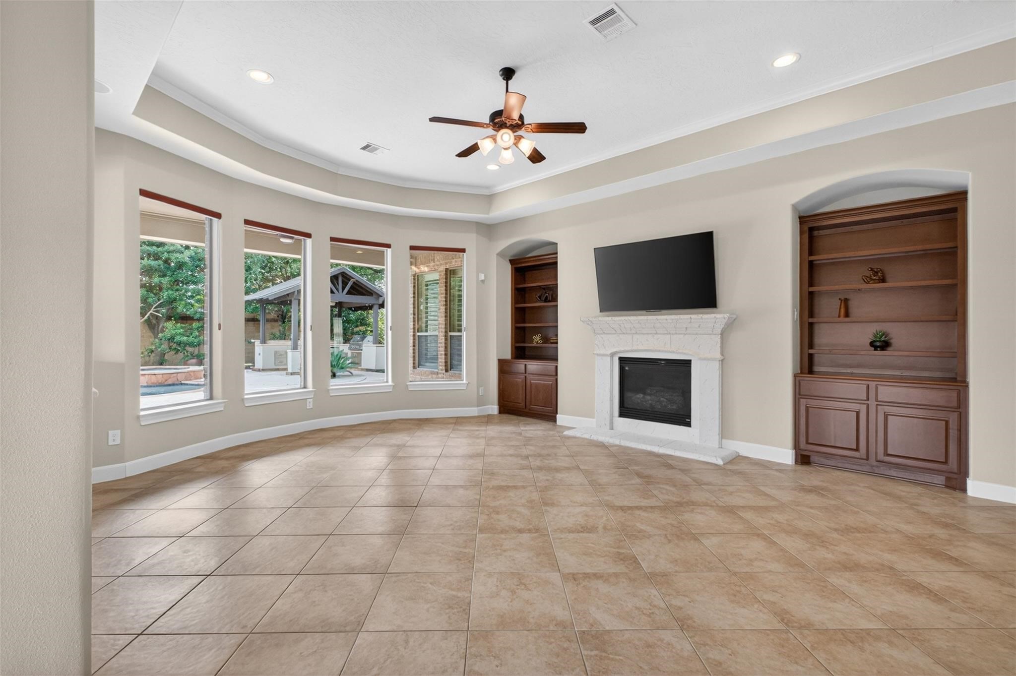 7303 Starry Night Property Photo 3