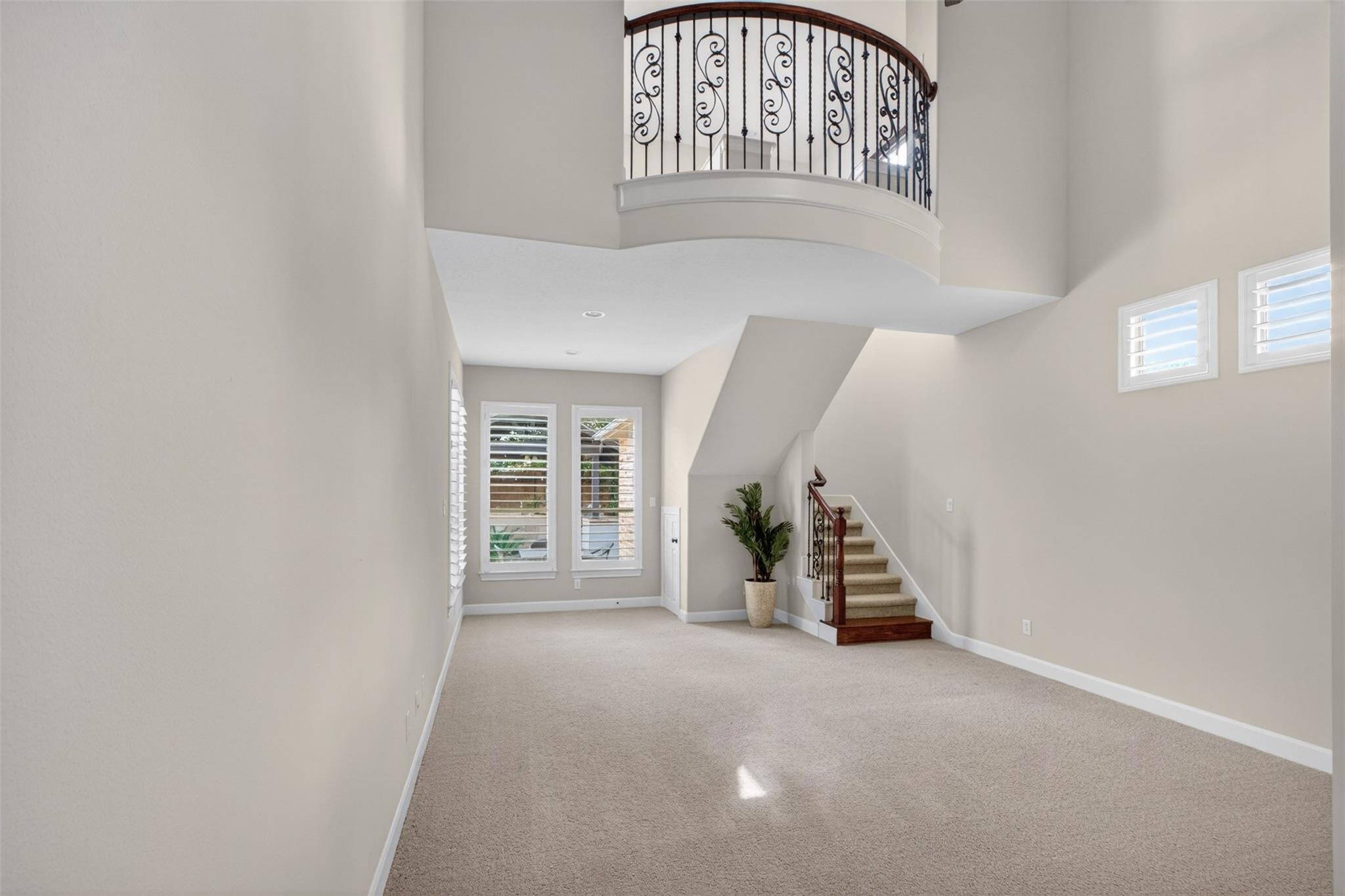 7303 Starry Night Property Photo 5