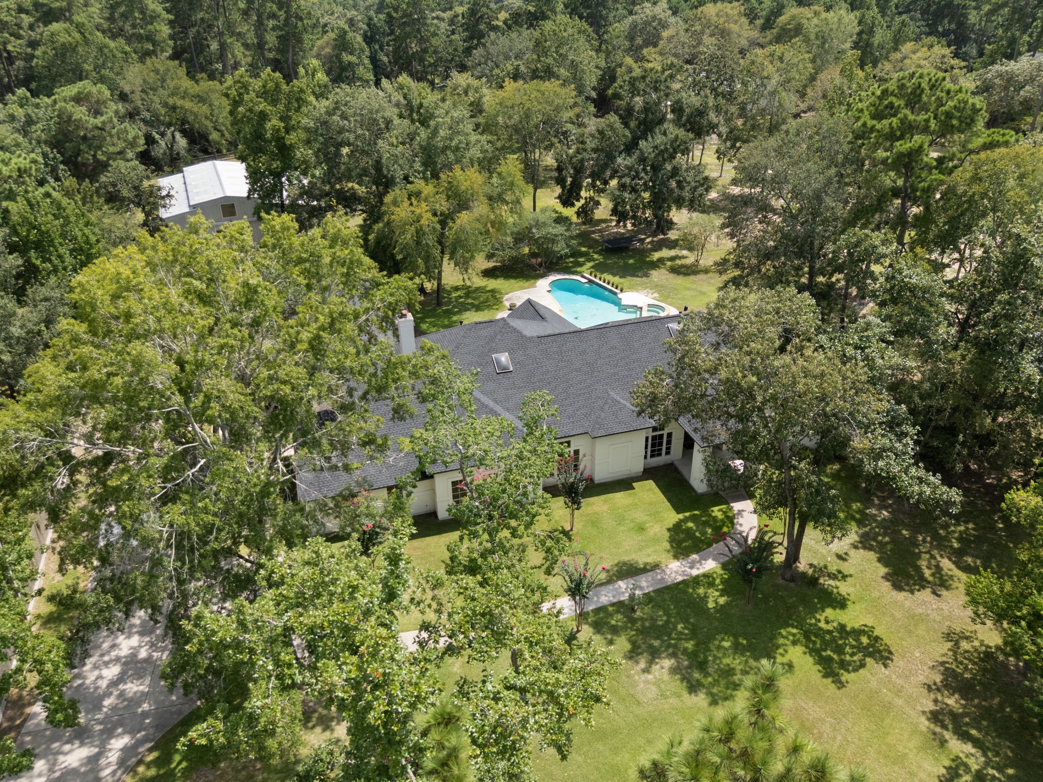 8711 Sendera Drive