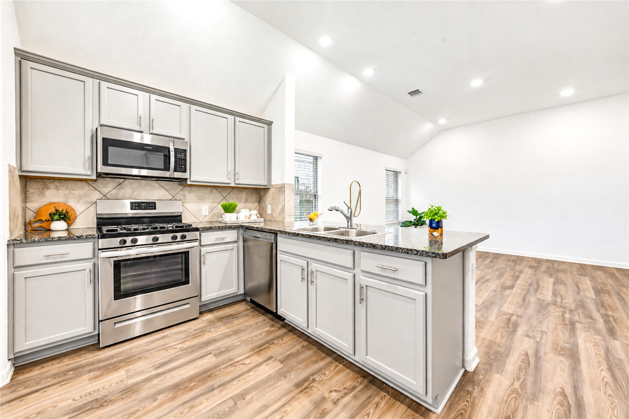 24310 Palomino Sage Trail Property Photo 8