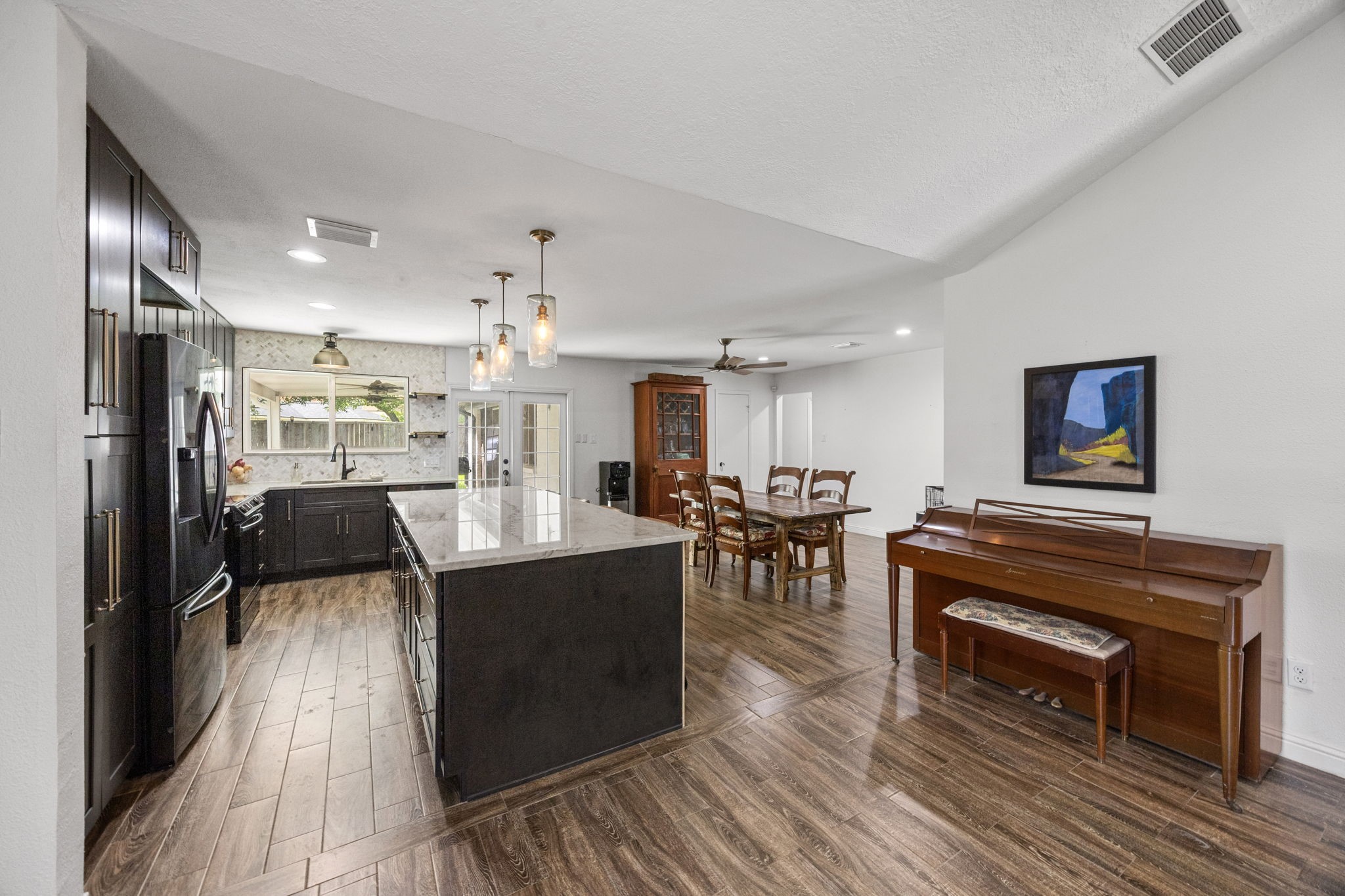 22610 Coriander Drive Property Photo 8