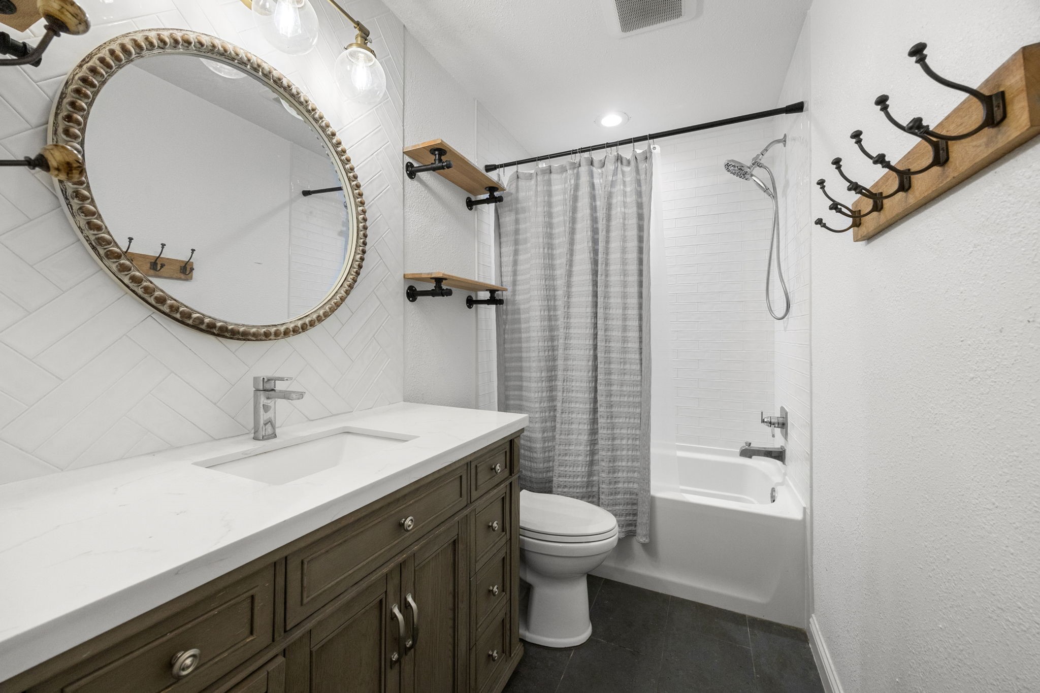 22610 Coriander Drive Property Photo 19