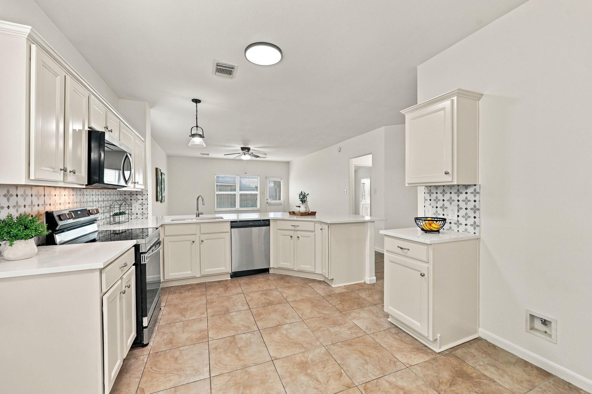 25206 Saber Oaks Drive, Richmond Tx 77406 Property Photo 11