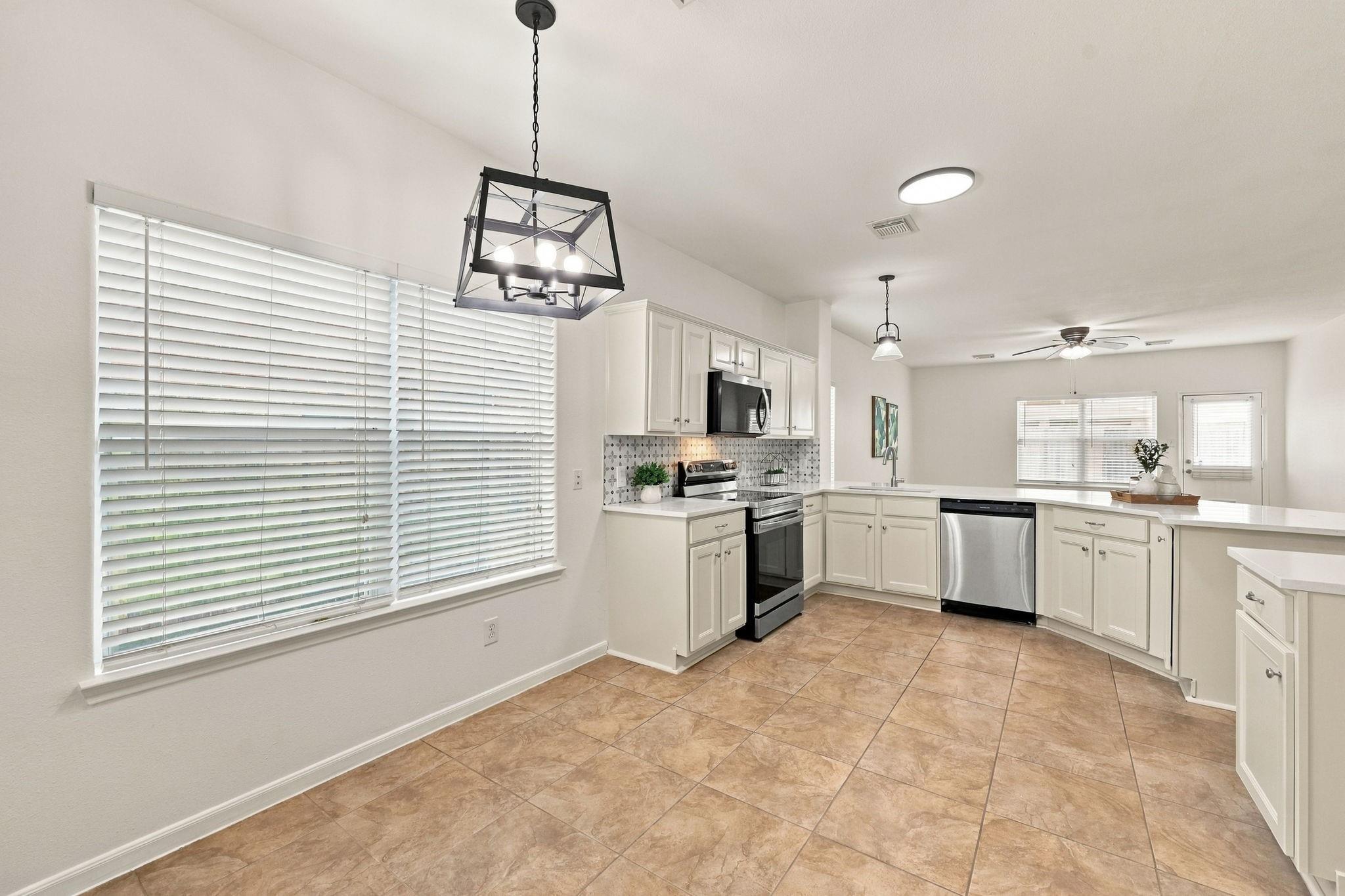 25206 Saber Oaks Drive, Richmond Tx 77406 Property Photo 13