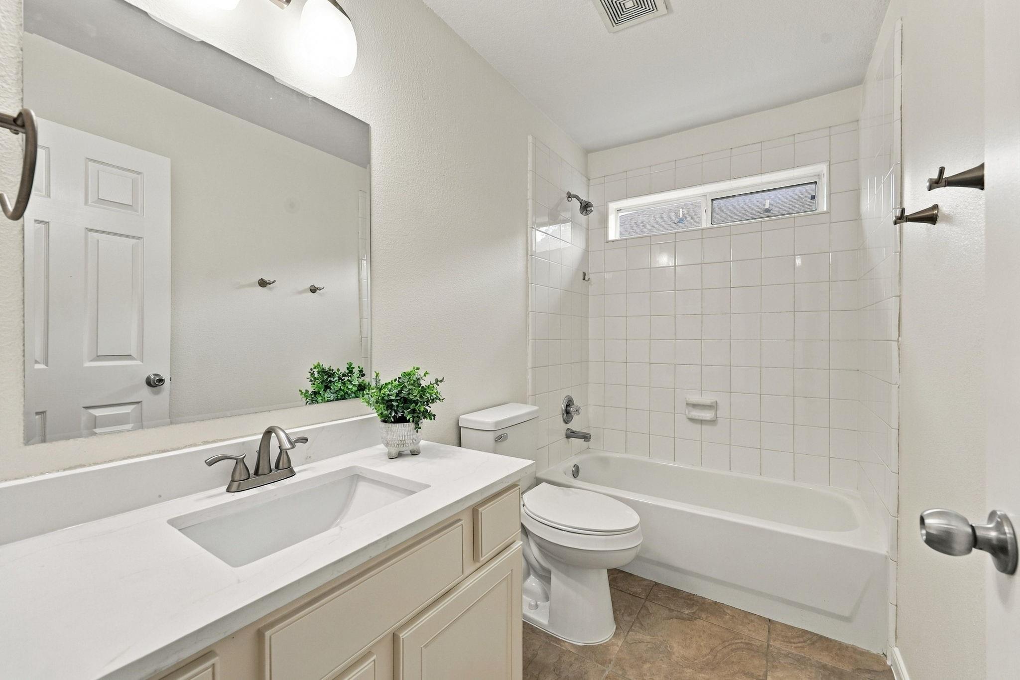 25206 Saber Oaks Drive Property Photo 27