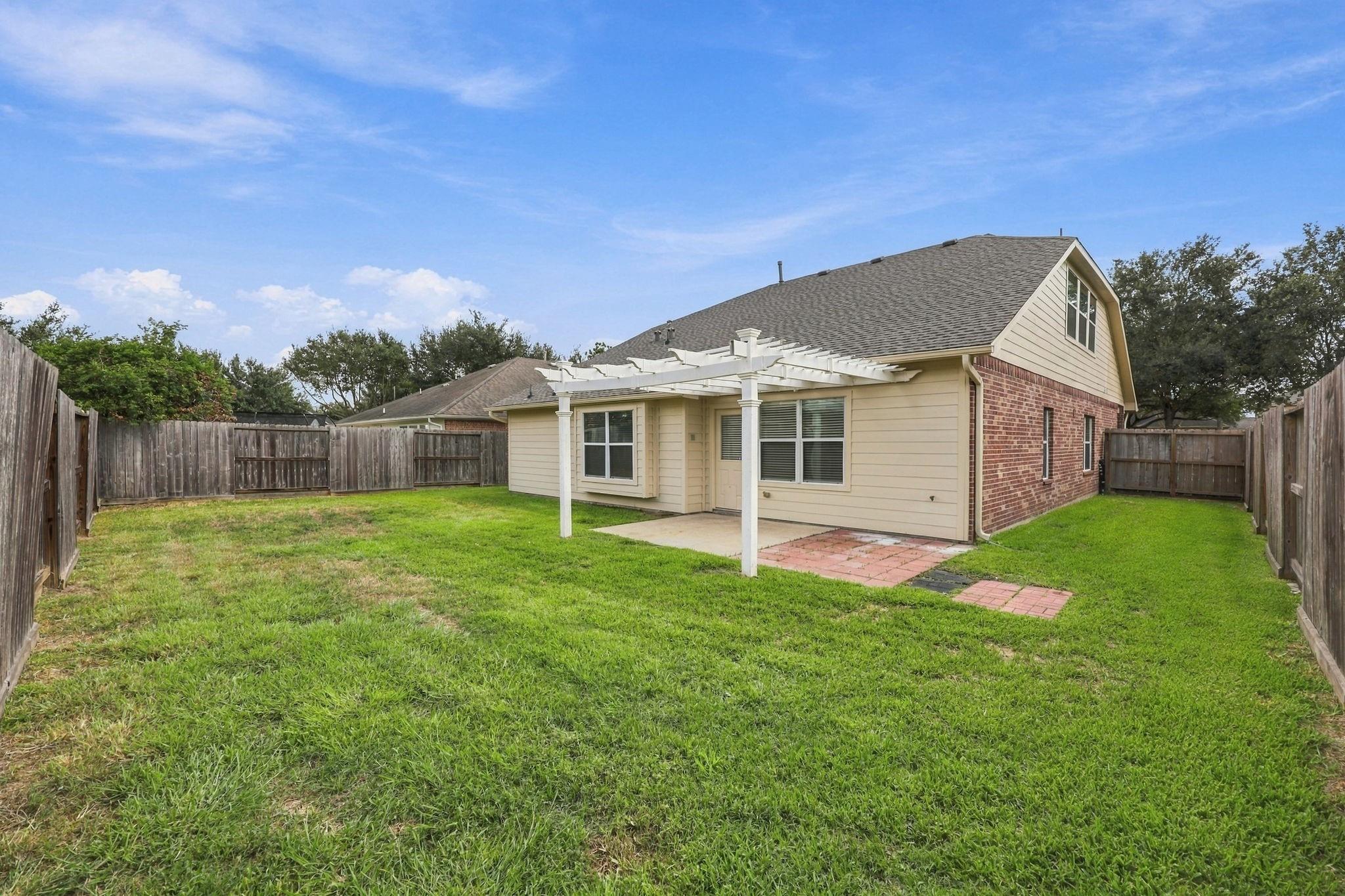 25206 Saber Oaks Drive Property Photo 35