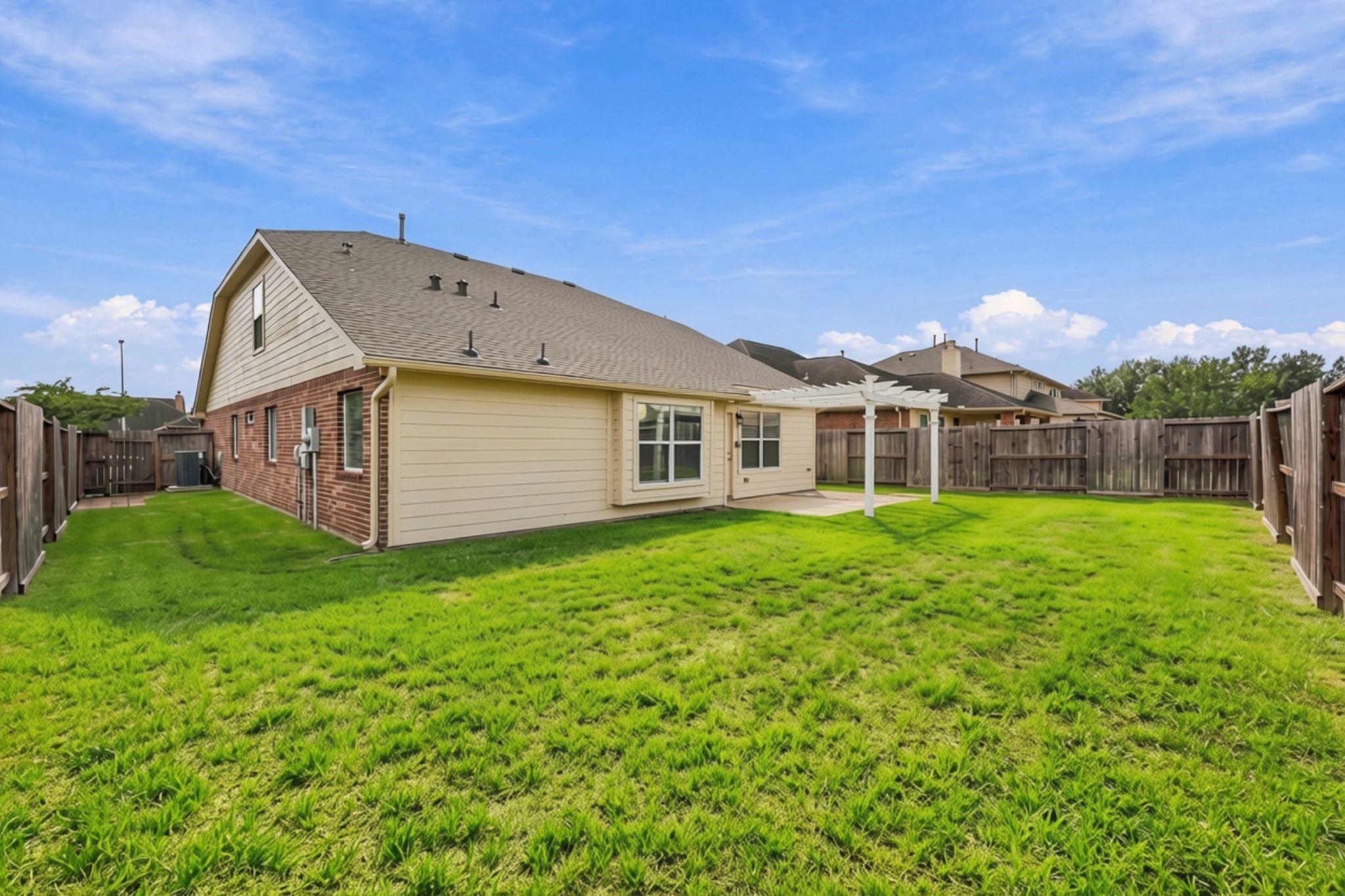 25206 Saber Oaks Drive Property Photo 36