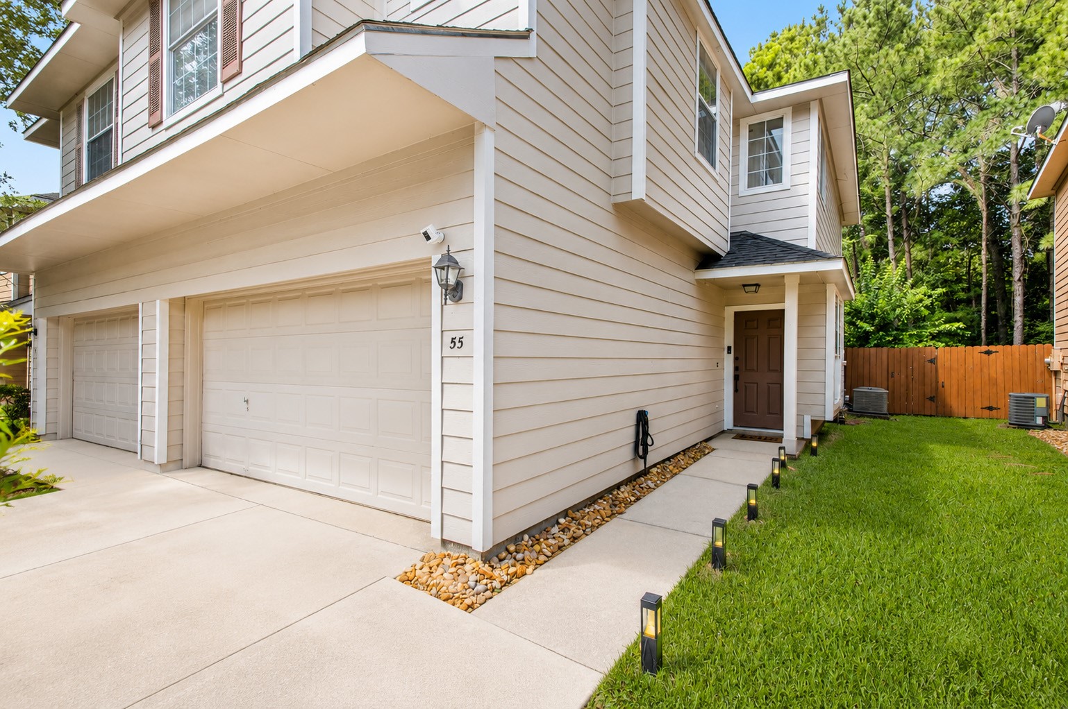 55 Ledgestone Place Property Photo 11
