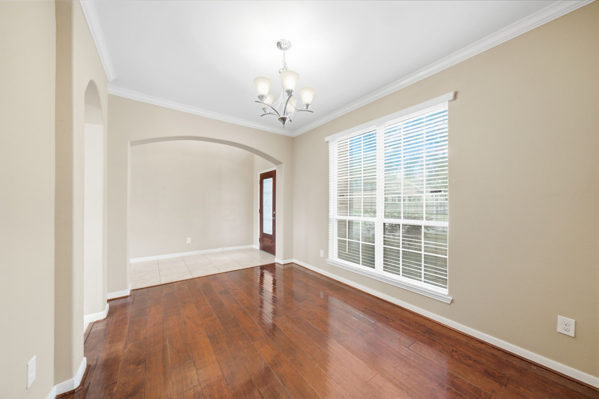 26707 Richwood Oaks Drive Property Photo 6