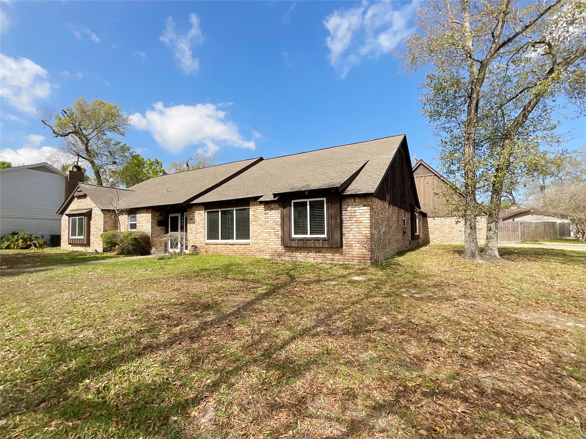 443 Bayou View Drive Property Photo 3