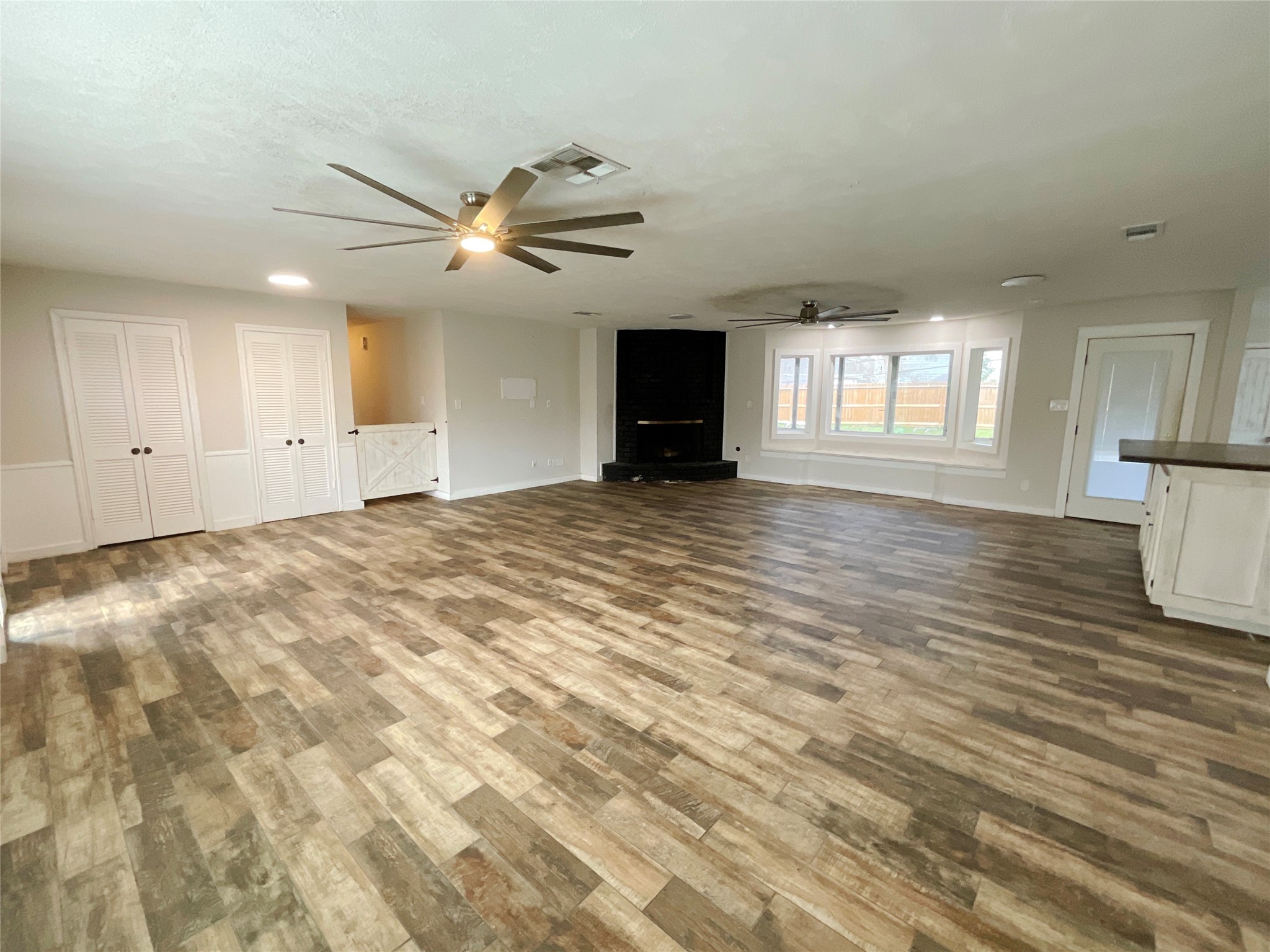 443 Bayou View Drive Property Photo 6