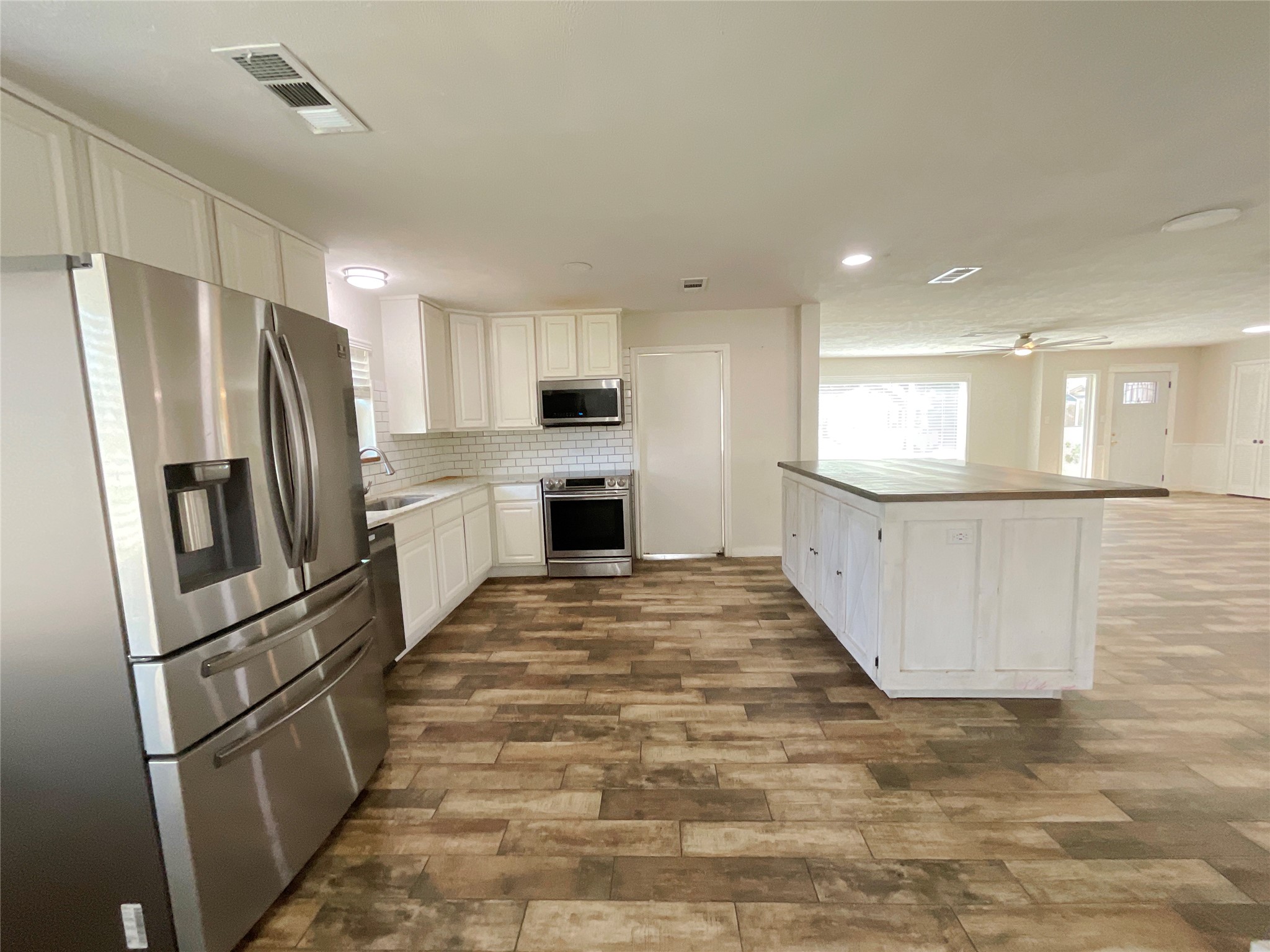 443 Bayou View Drive Property Photo 17