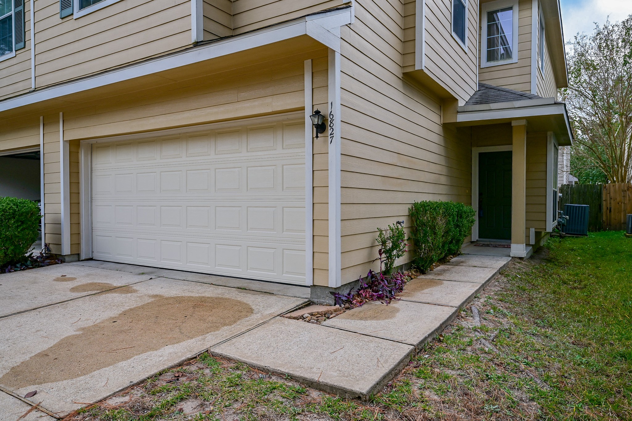 16827 Bellmoor Lane Property Photo 1
