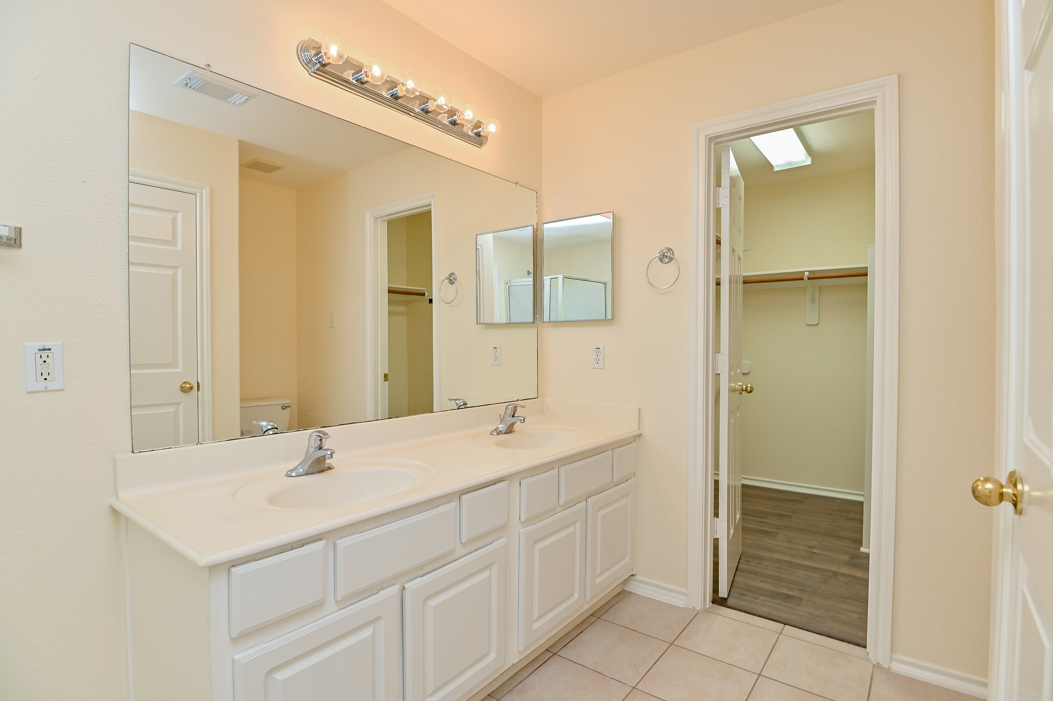 16827 Bellmoor Lane Property Photo 20