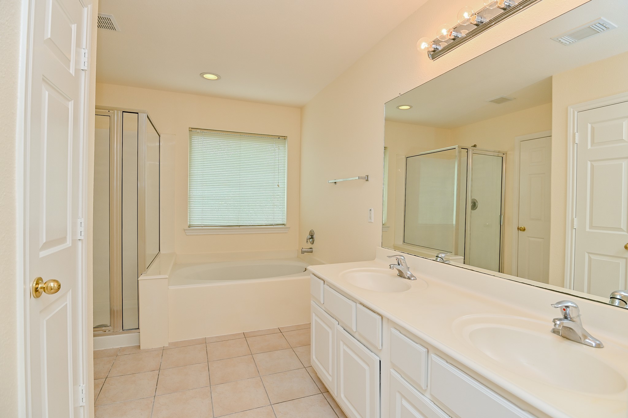 16827 Bellmoor Lane Property Photo 21