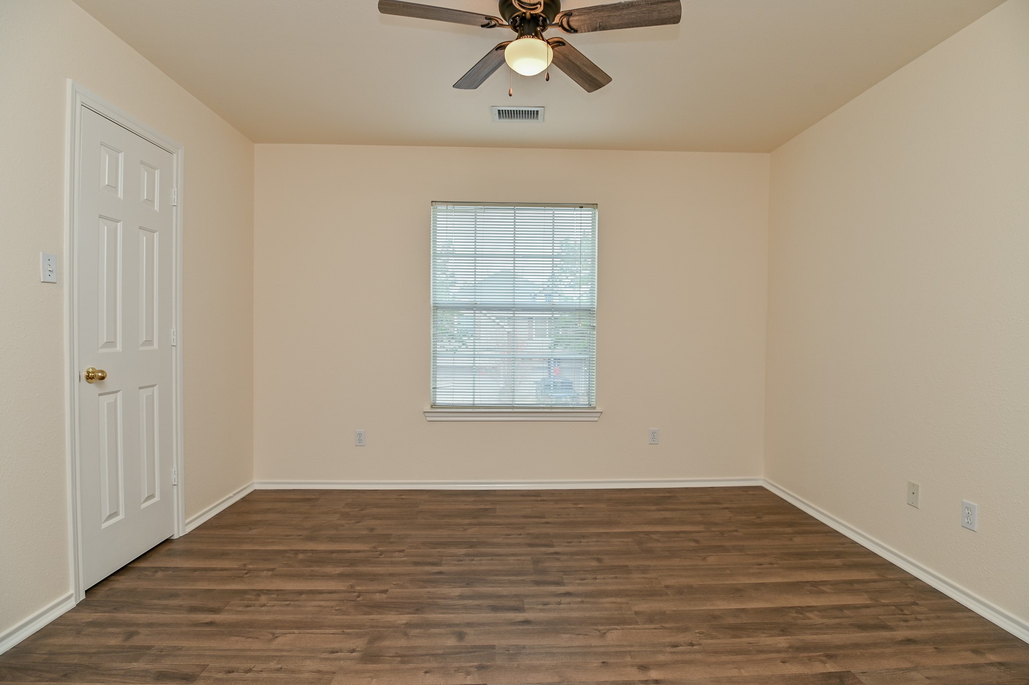 16827 Bellmoor Lane Property Photo 23