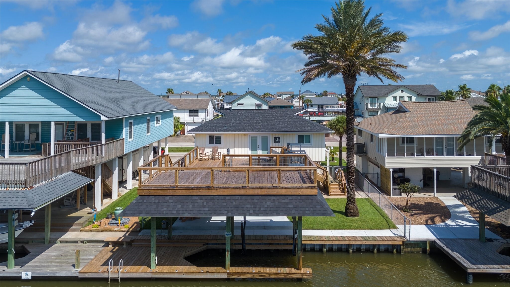 273 Barracuda Street Property Photo 1