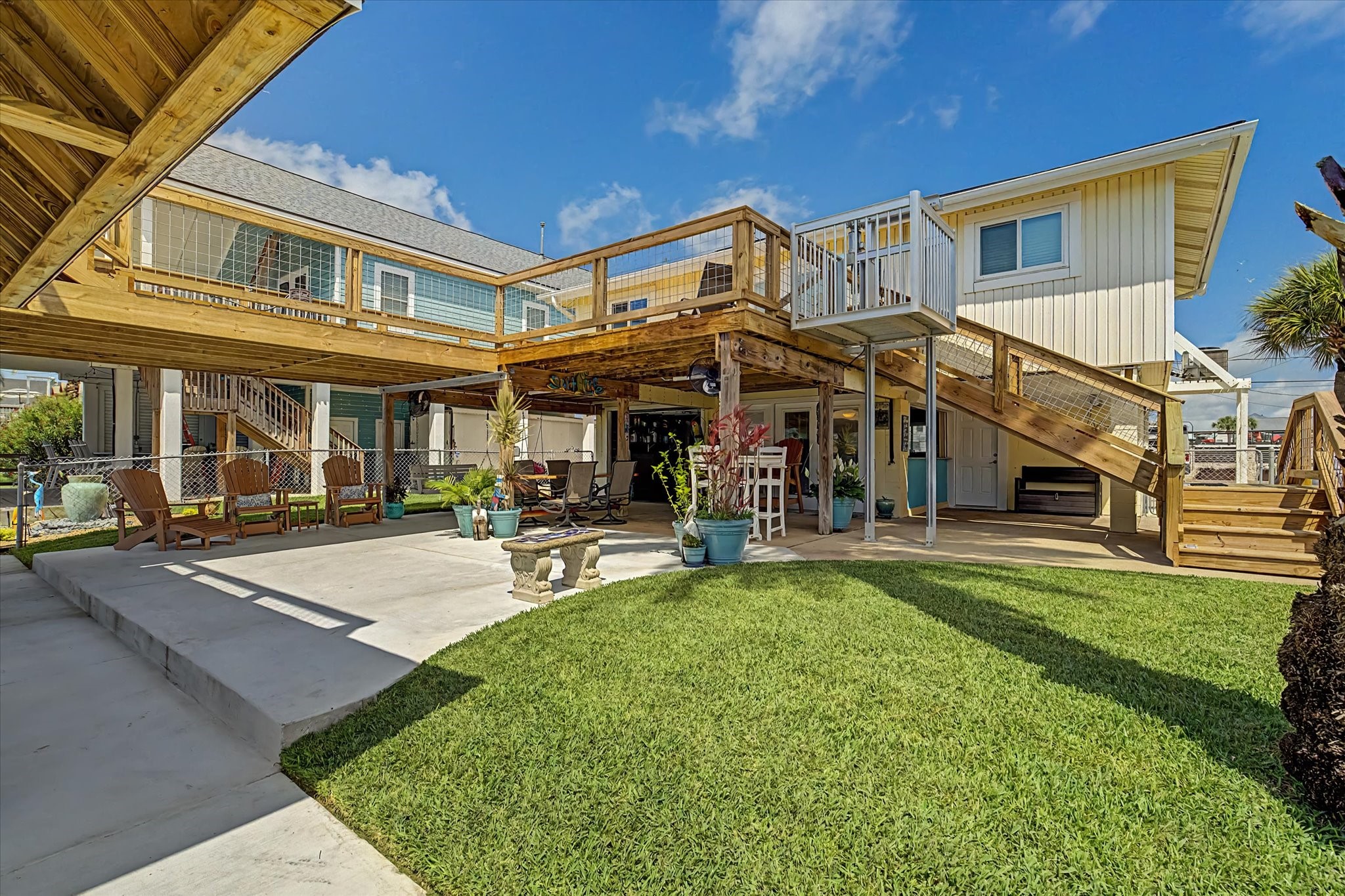 273 Barracuda Street Property Photo 6