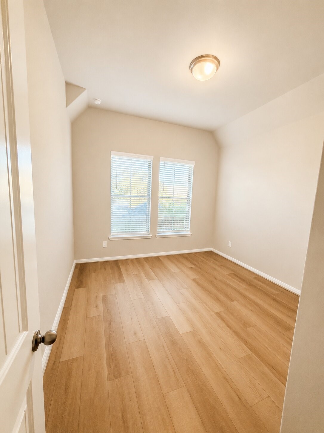 10519 Bright Cloud Drive Property Photo 15
