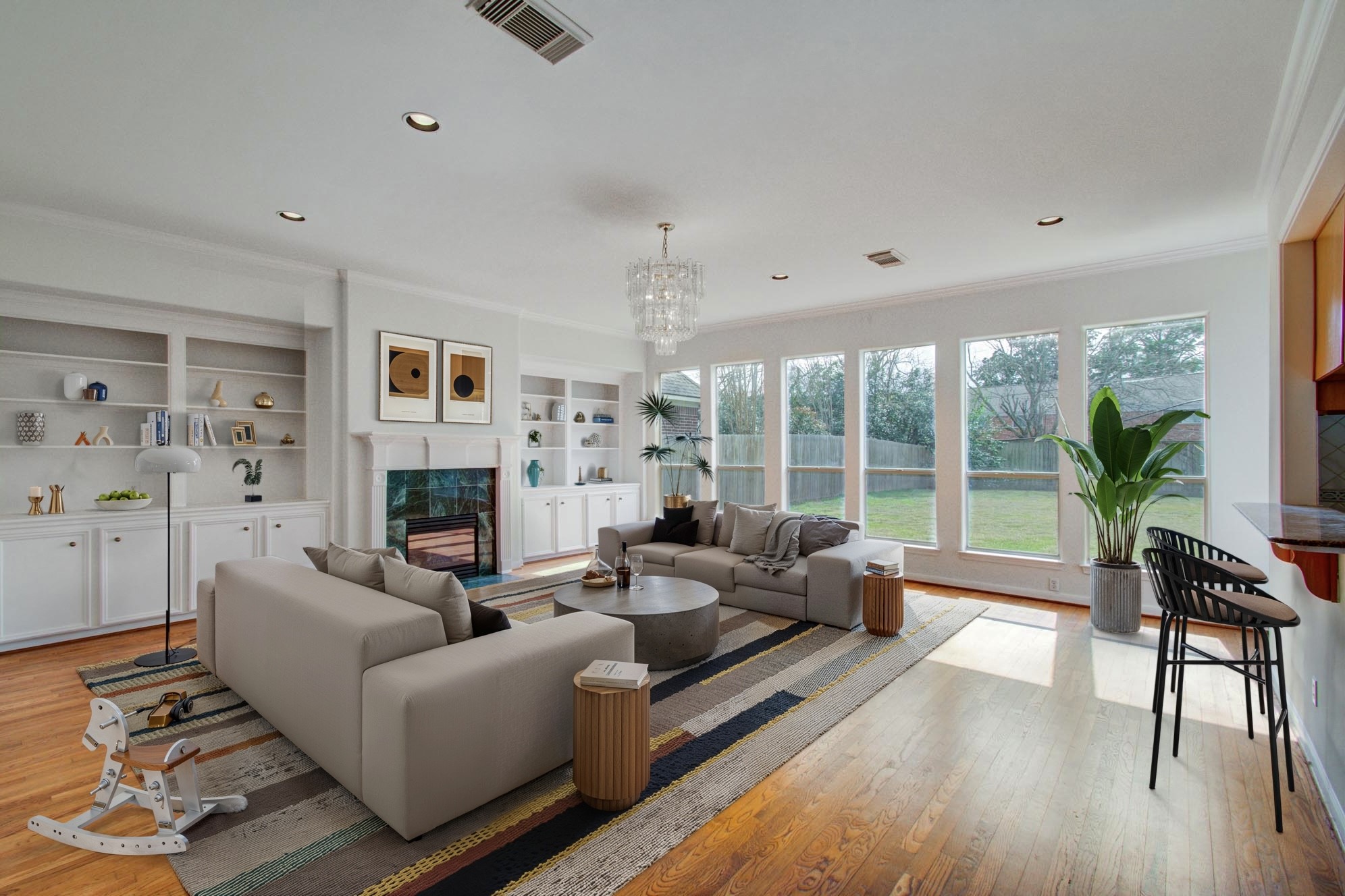 5425 Loch Lomond Drive Property Photo