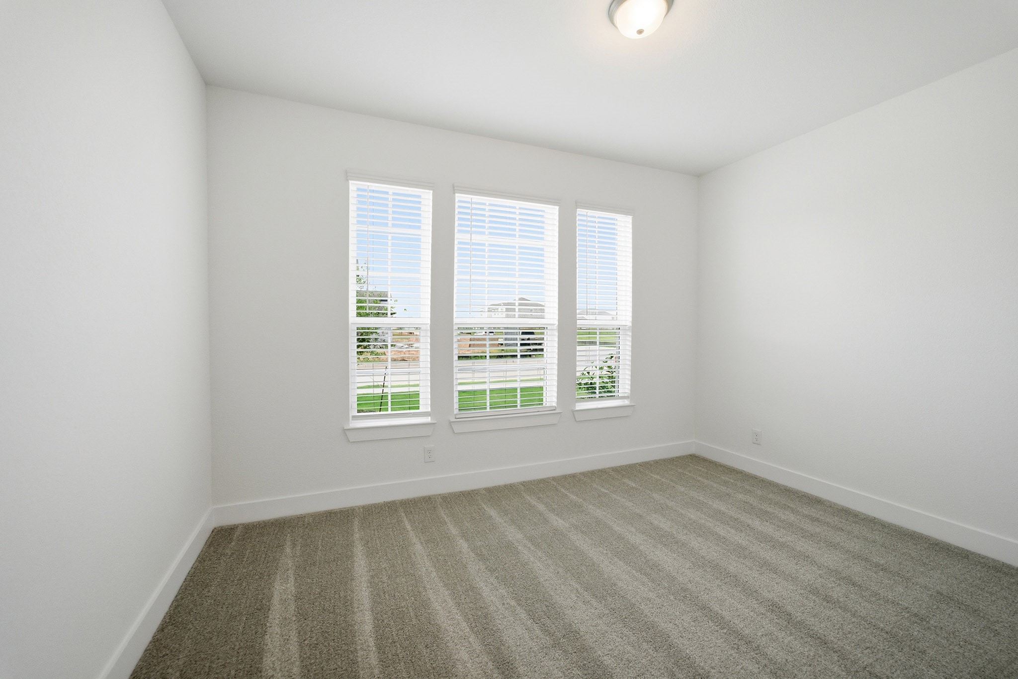 1168 Sunlit Circle Property Photo 6