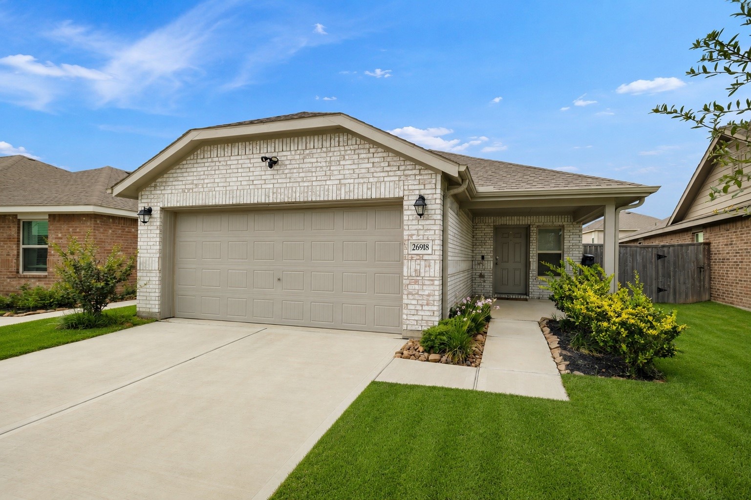 26918 Winward Creek Trail Property Photo 4