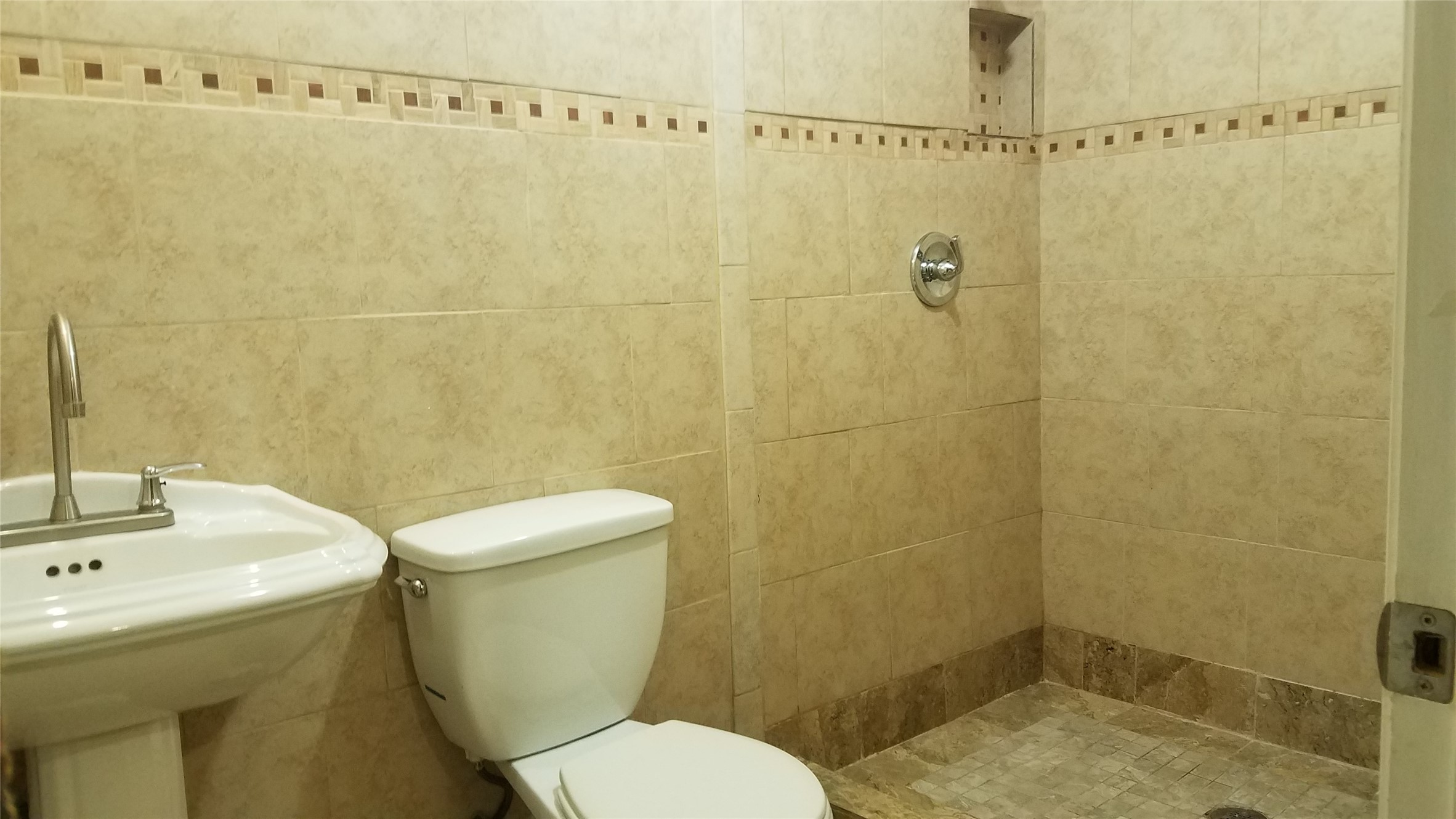 8030 Darlington Drive Property Photo 9