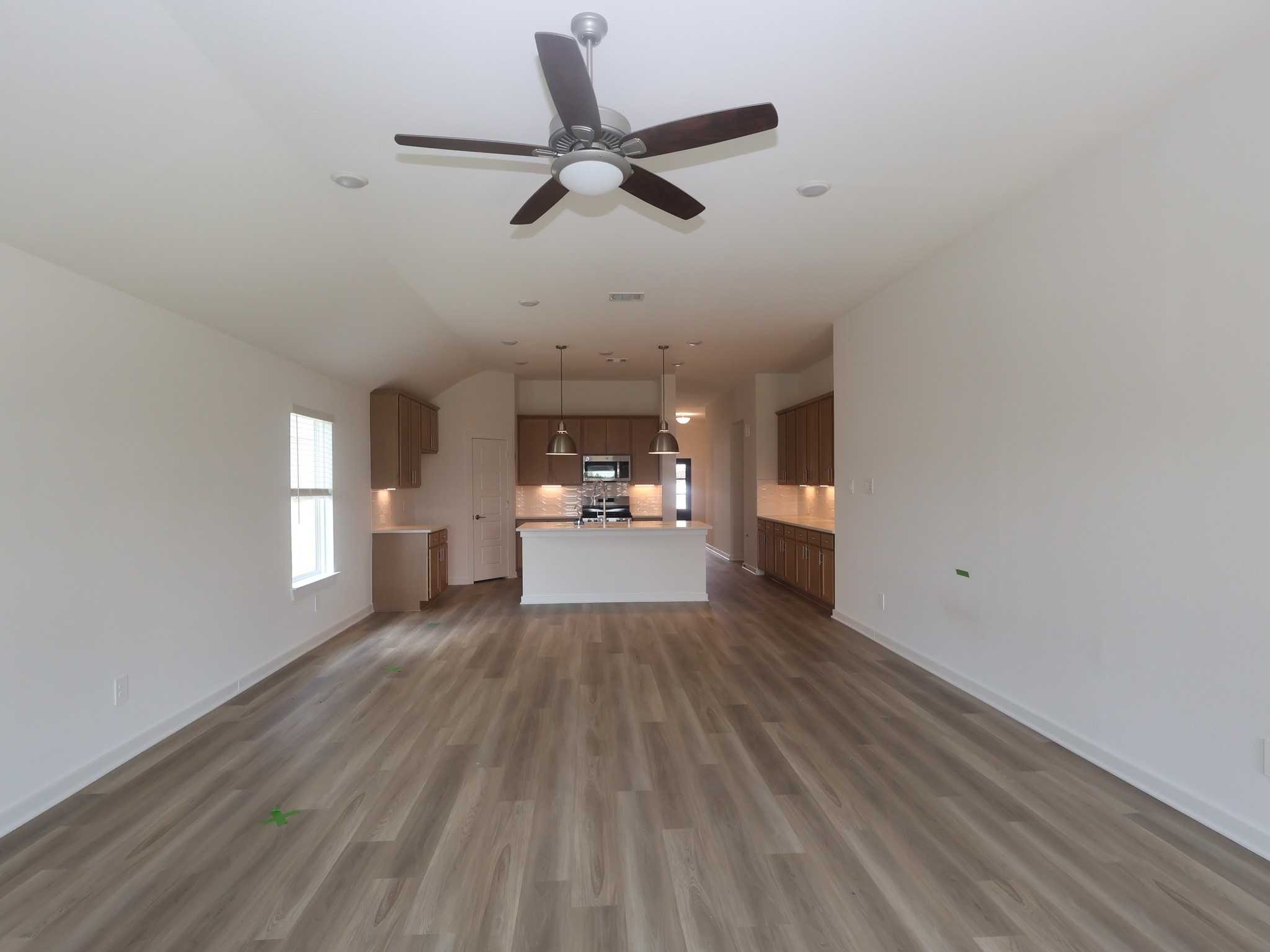 16819 Zavala Way Property Photo 5