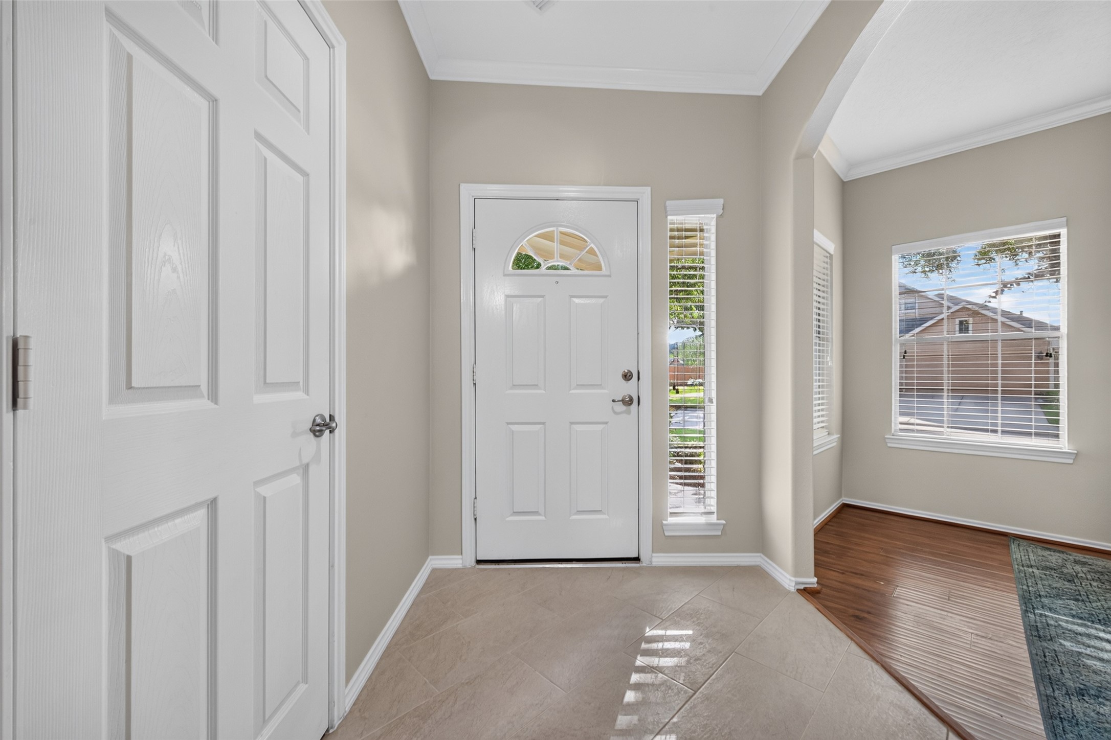 5342 Greenbrae Lane Property Photo 4