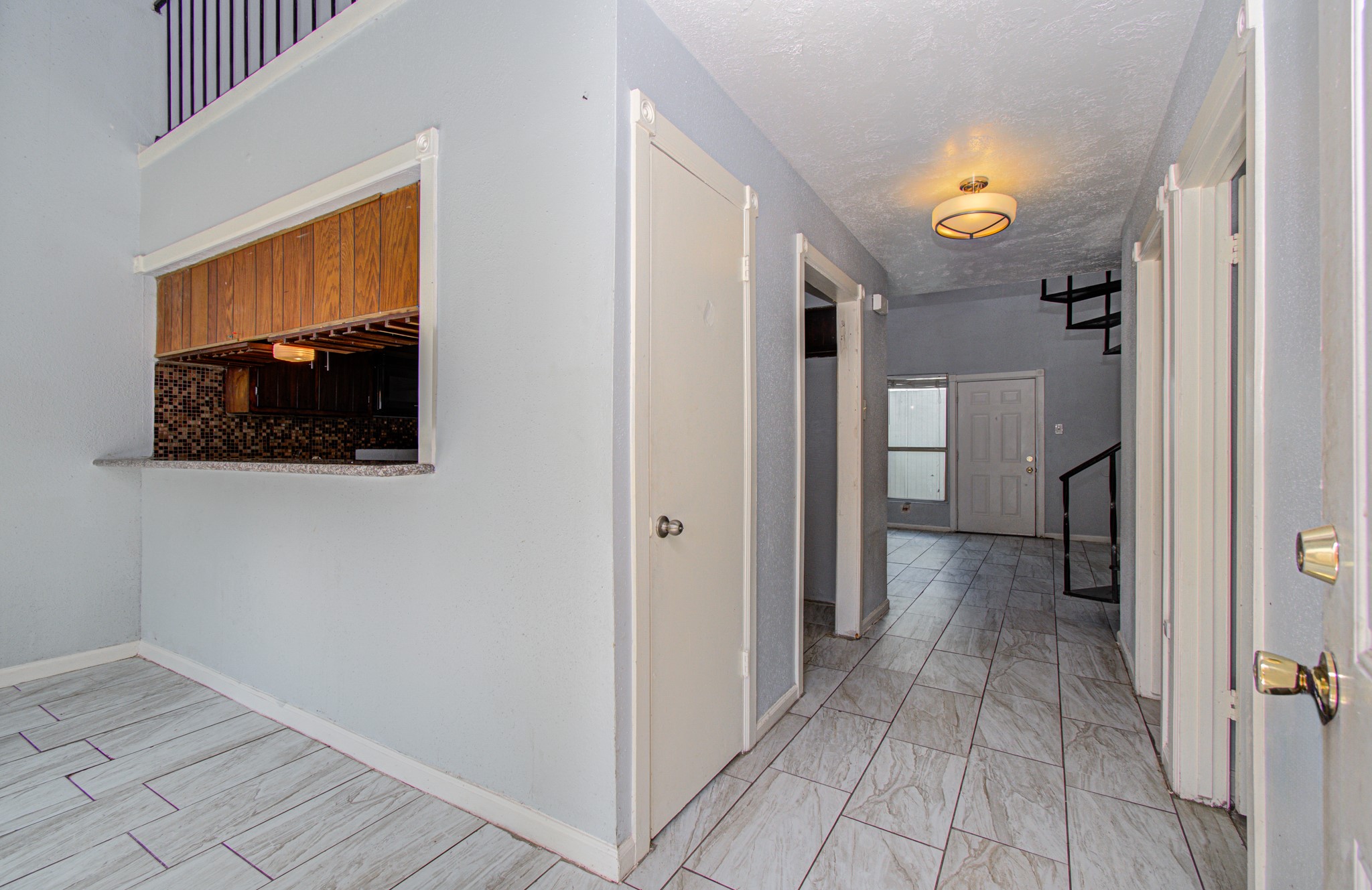 5710 Easthampton Drive C Property Photo 6