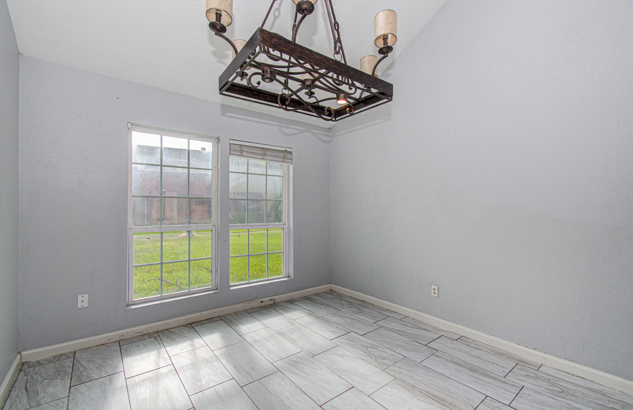 5710 Easthampton Drive C Property Photo 7