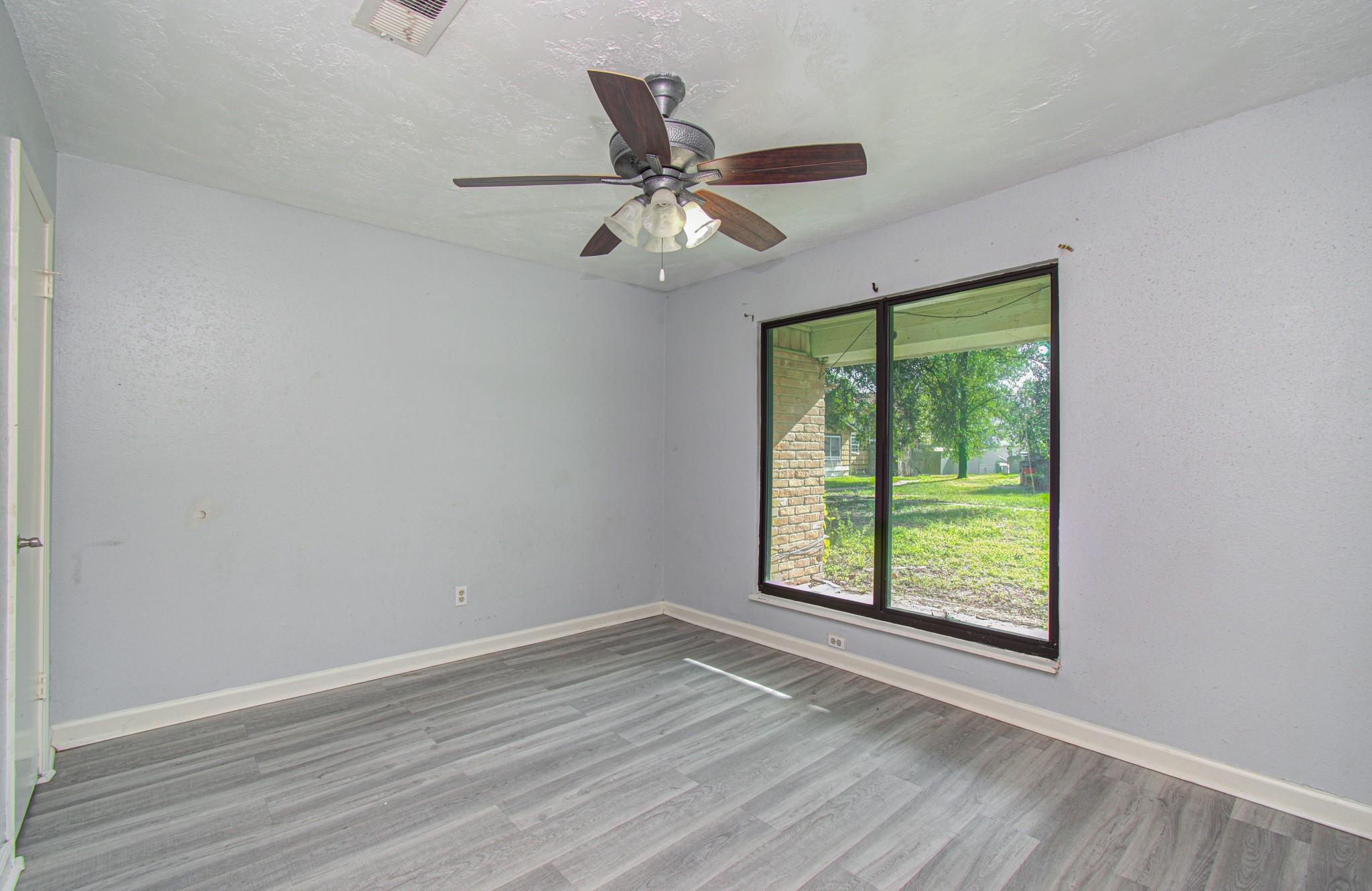 5710 Easthampton Drive C Property Photo 9