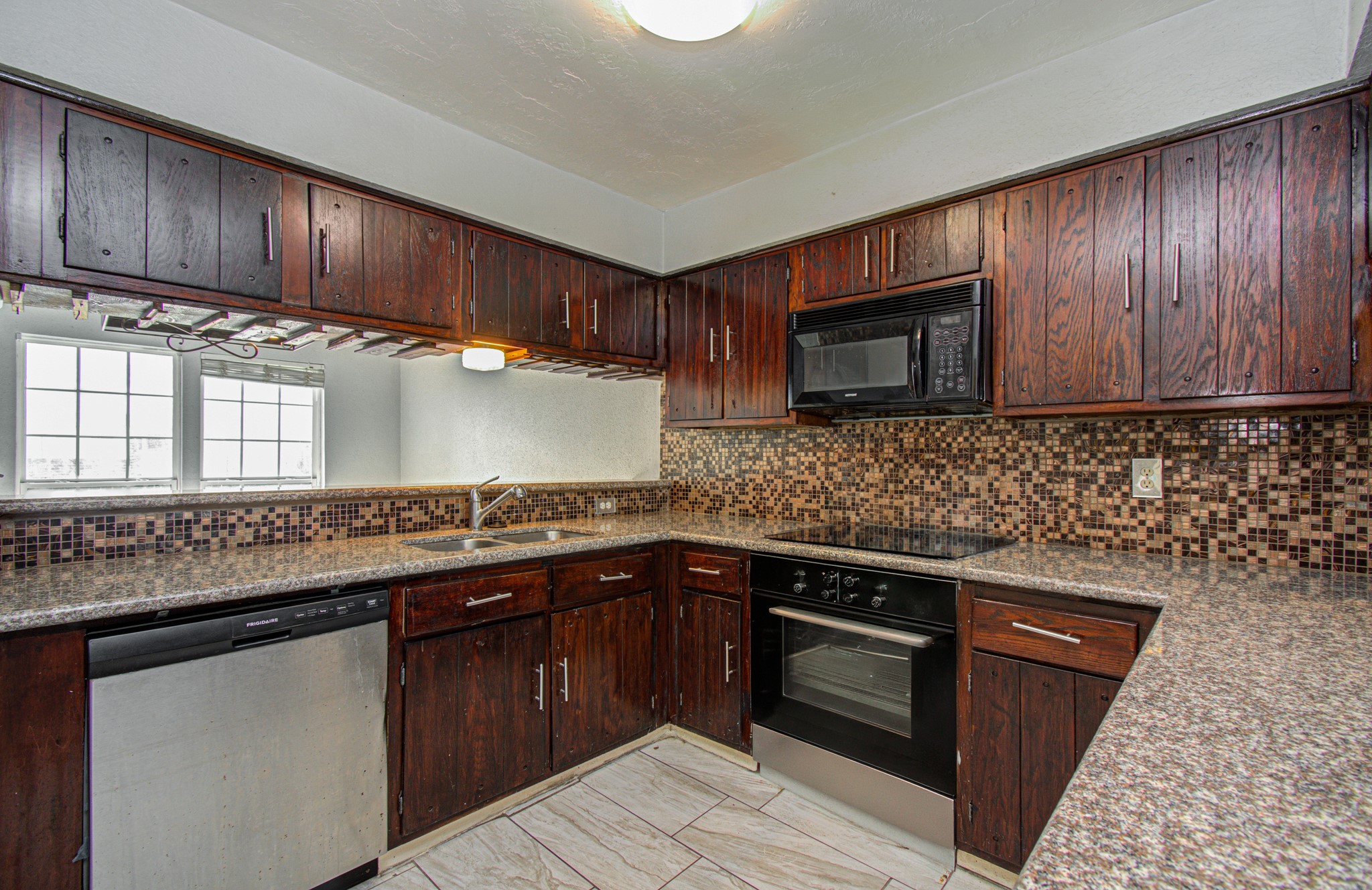 5710 Easthampton Drive C Property Photo 14