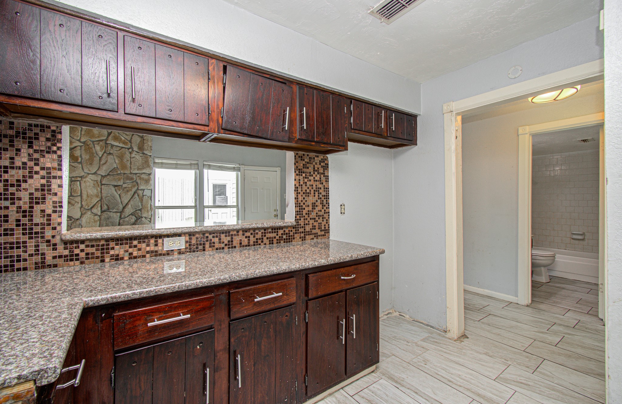 5710 Easthampton Drive C Property Photo 15