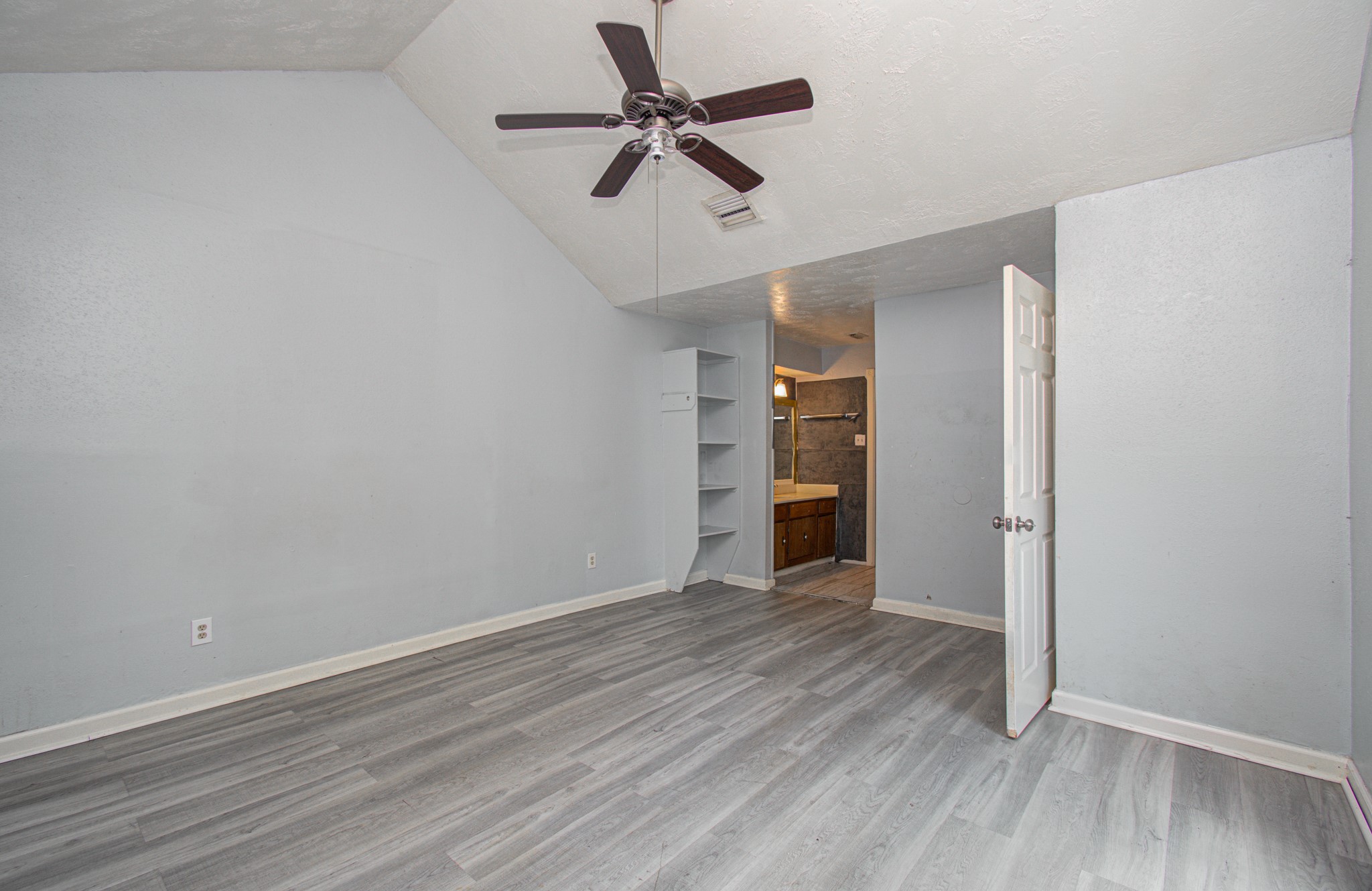 5710 Easthampton Drive C Property Photo 21