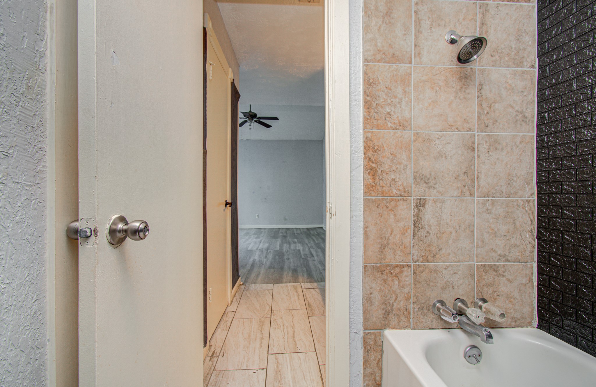5710 Easthampton Drive C Property Photo 24