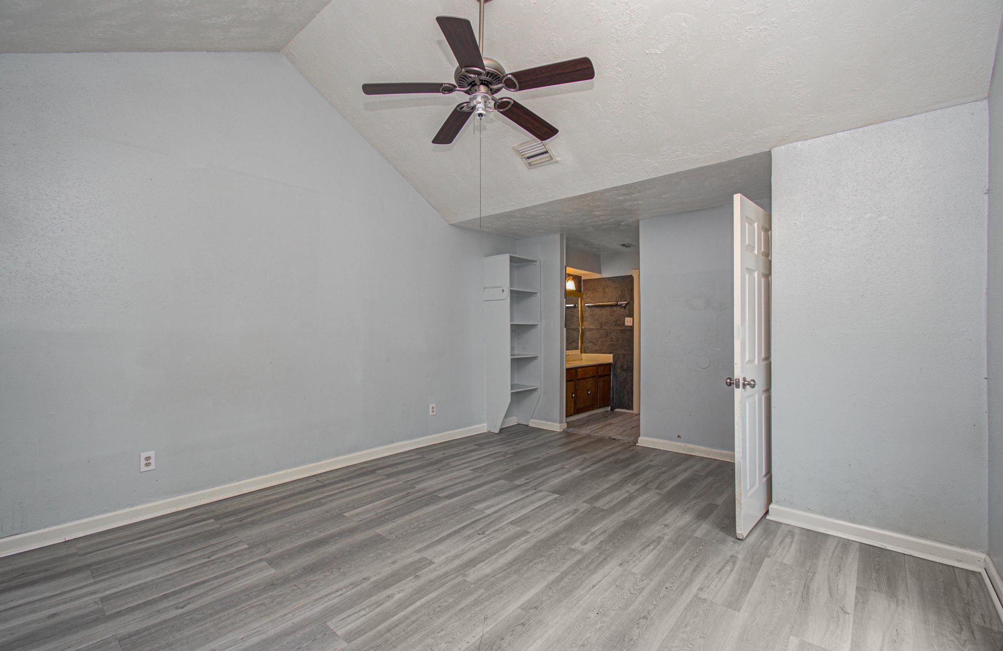 5710 Easthampton Drive C Property Photo 25