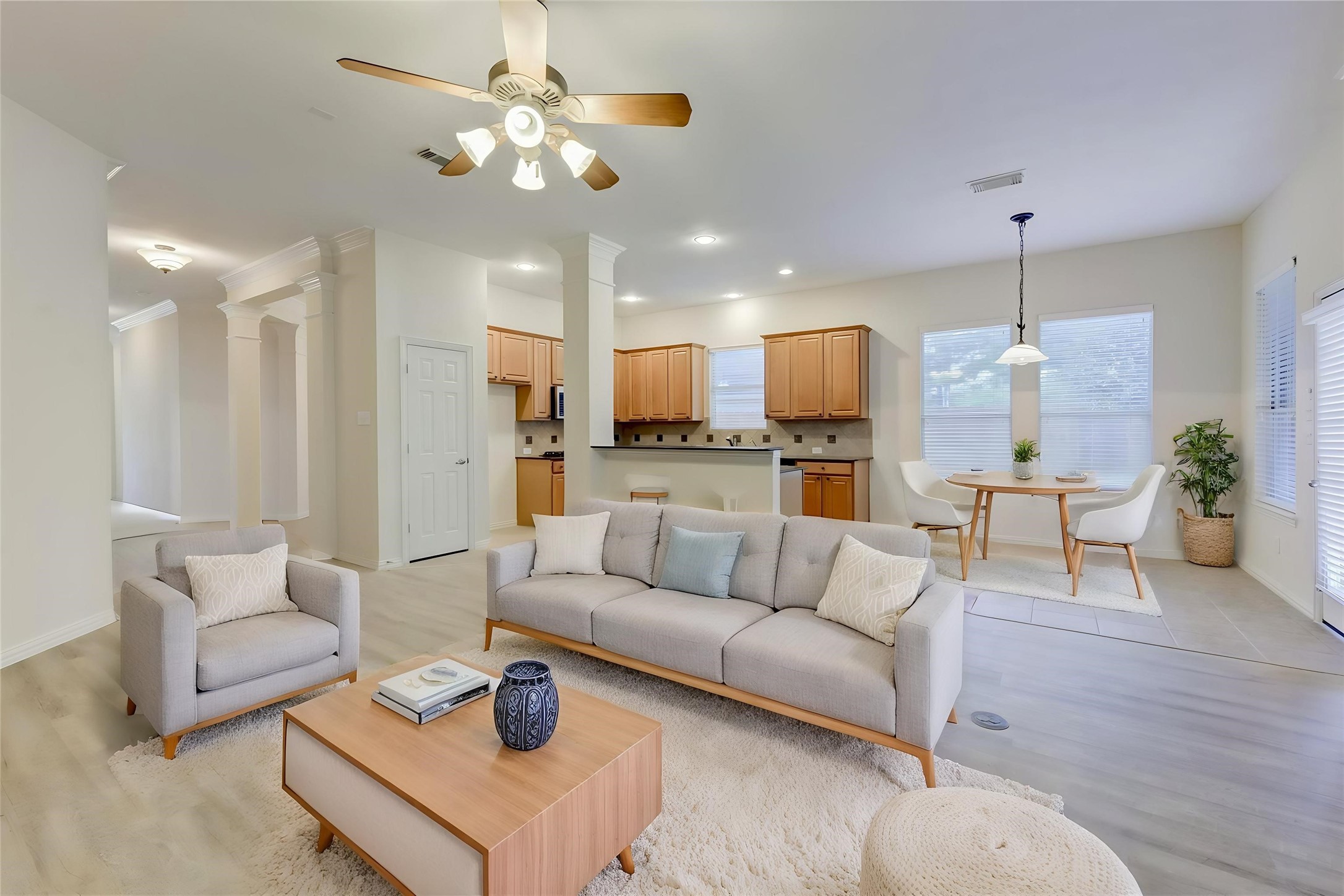 13751 Crested Iris Drive Property Photo 3