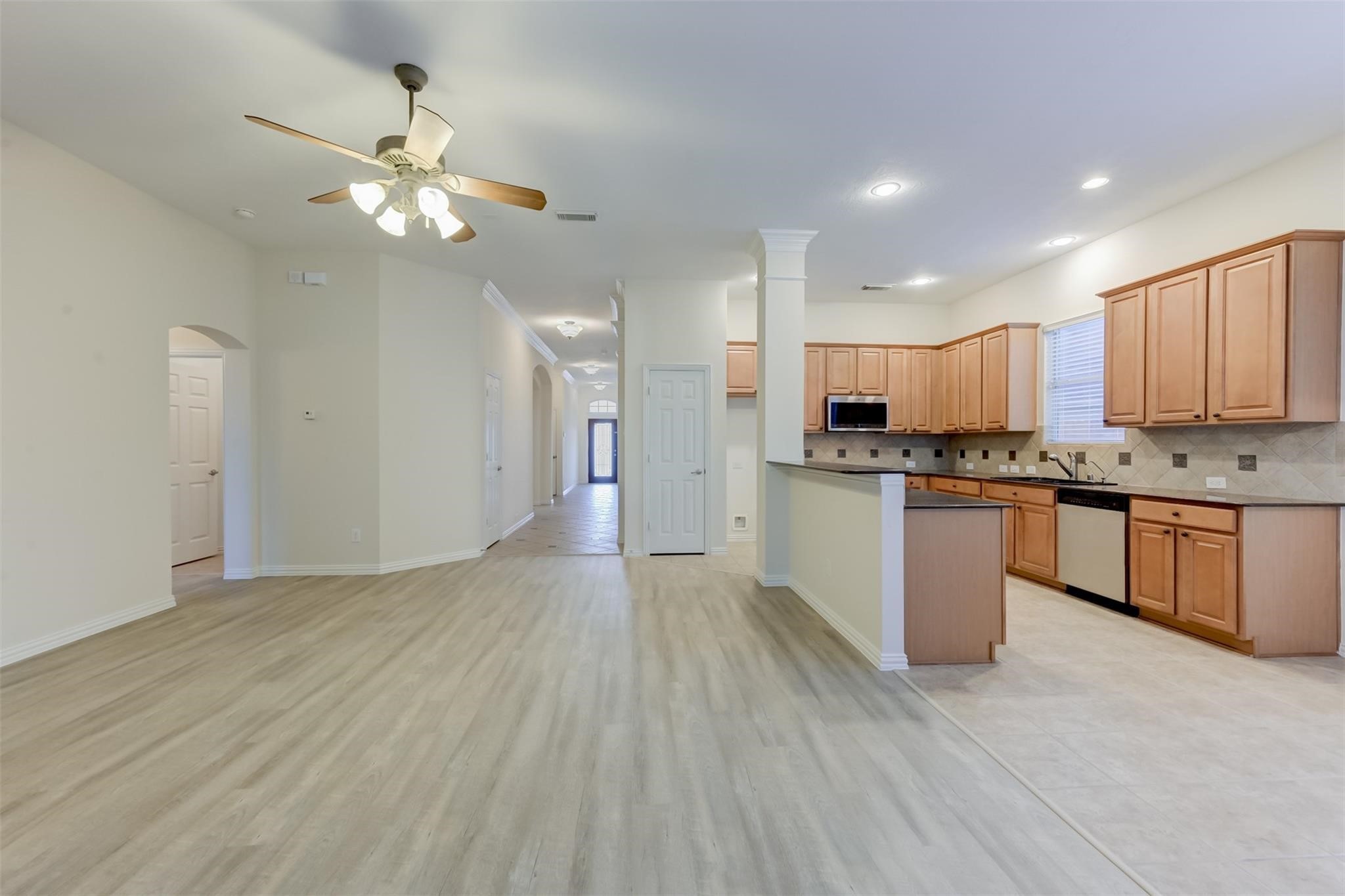13751 Crested Iris Drive Property Photo 4
