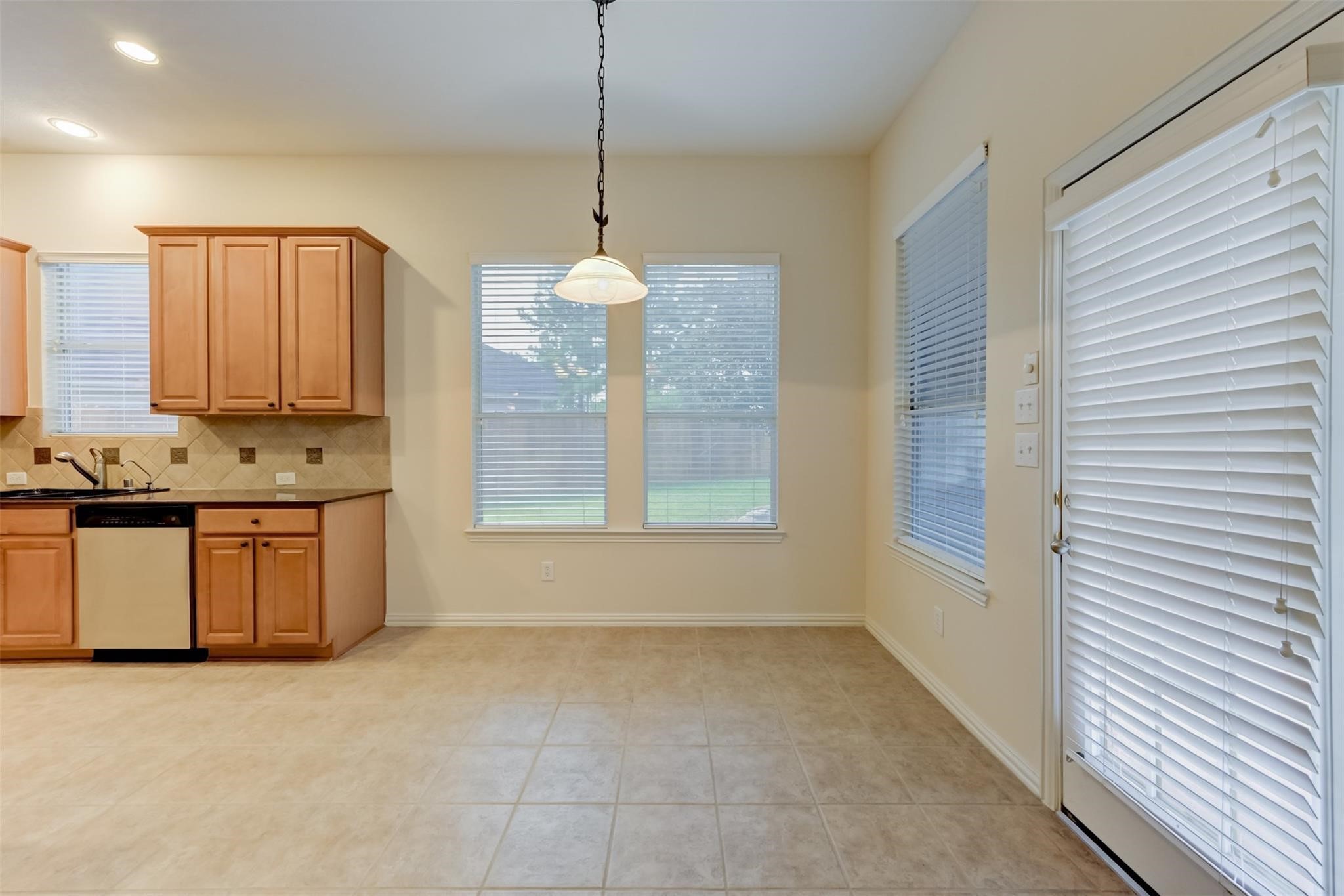 13751 Crested Iris Drive Property Photo 5
