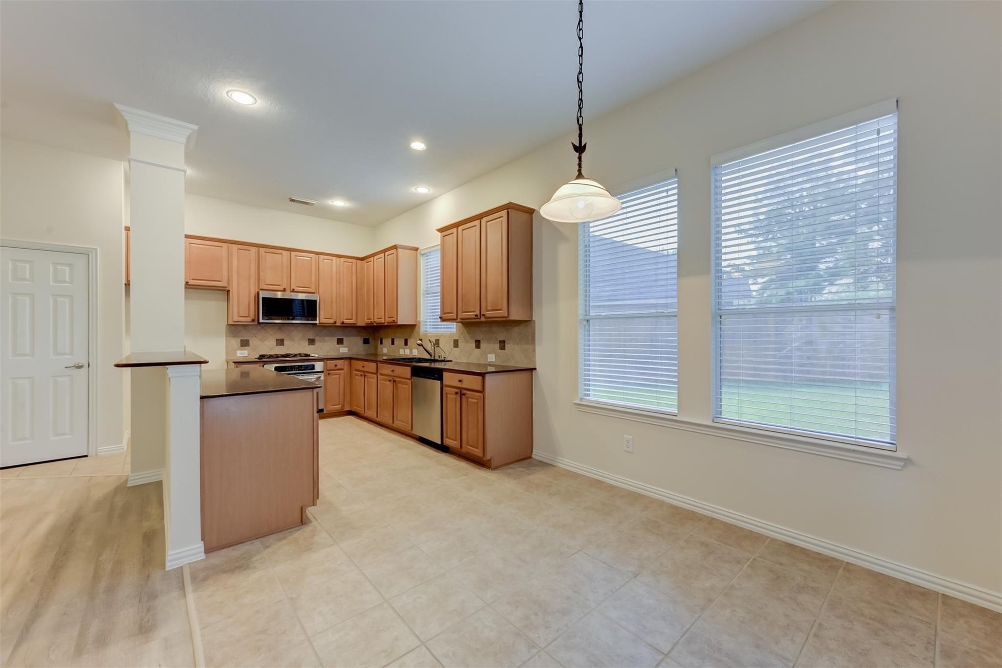 13751 Crested Iris Drive Property Photo 6