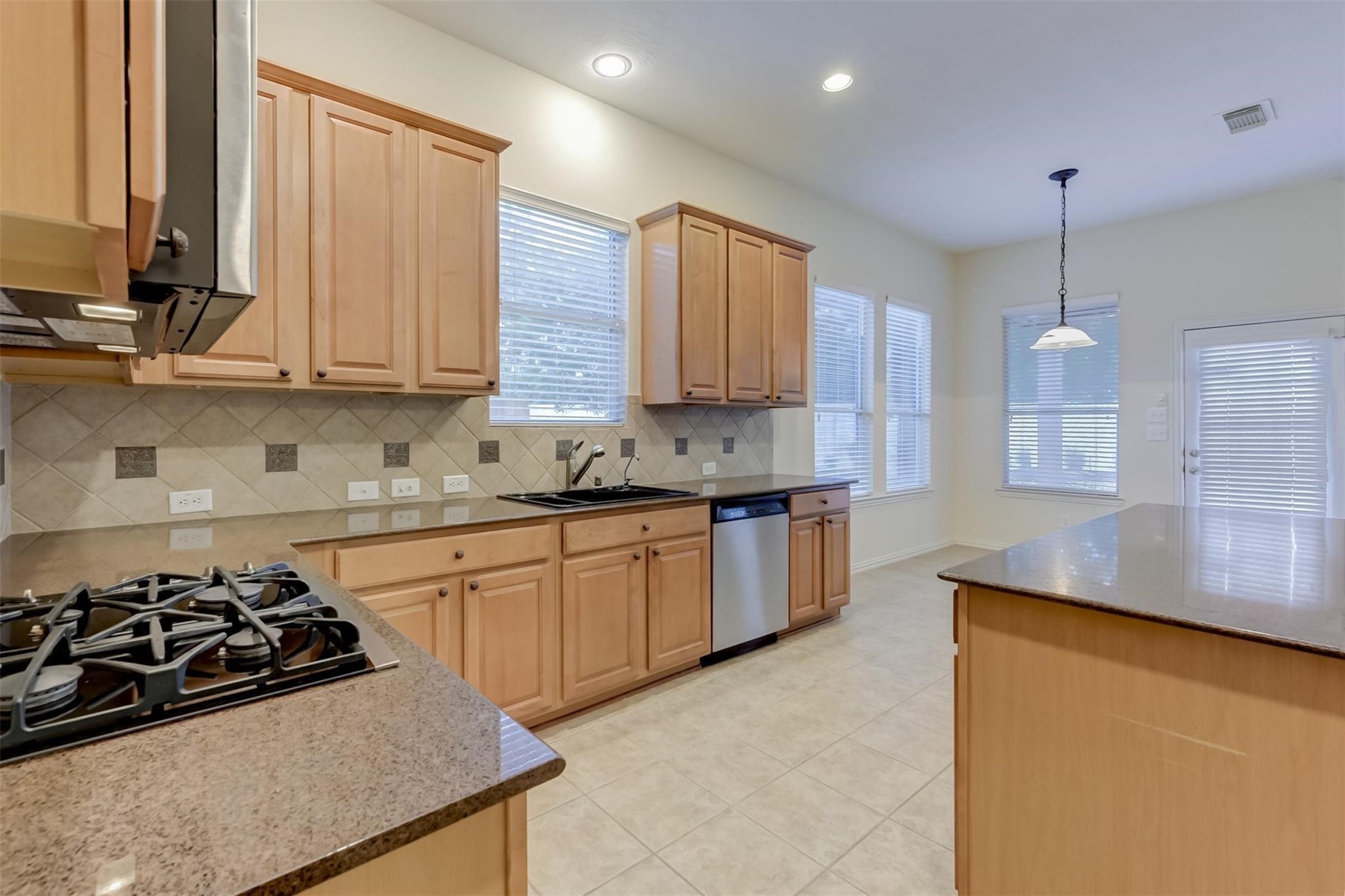 13751 Crested Iris Drive Property Photo 9