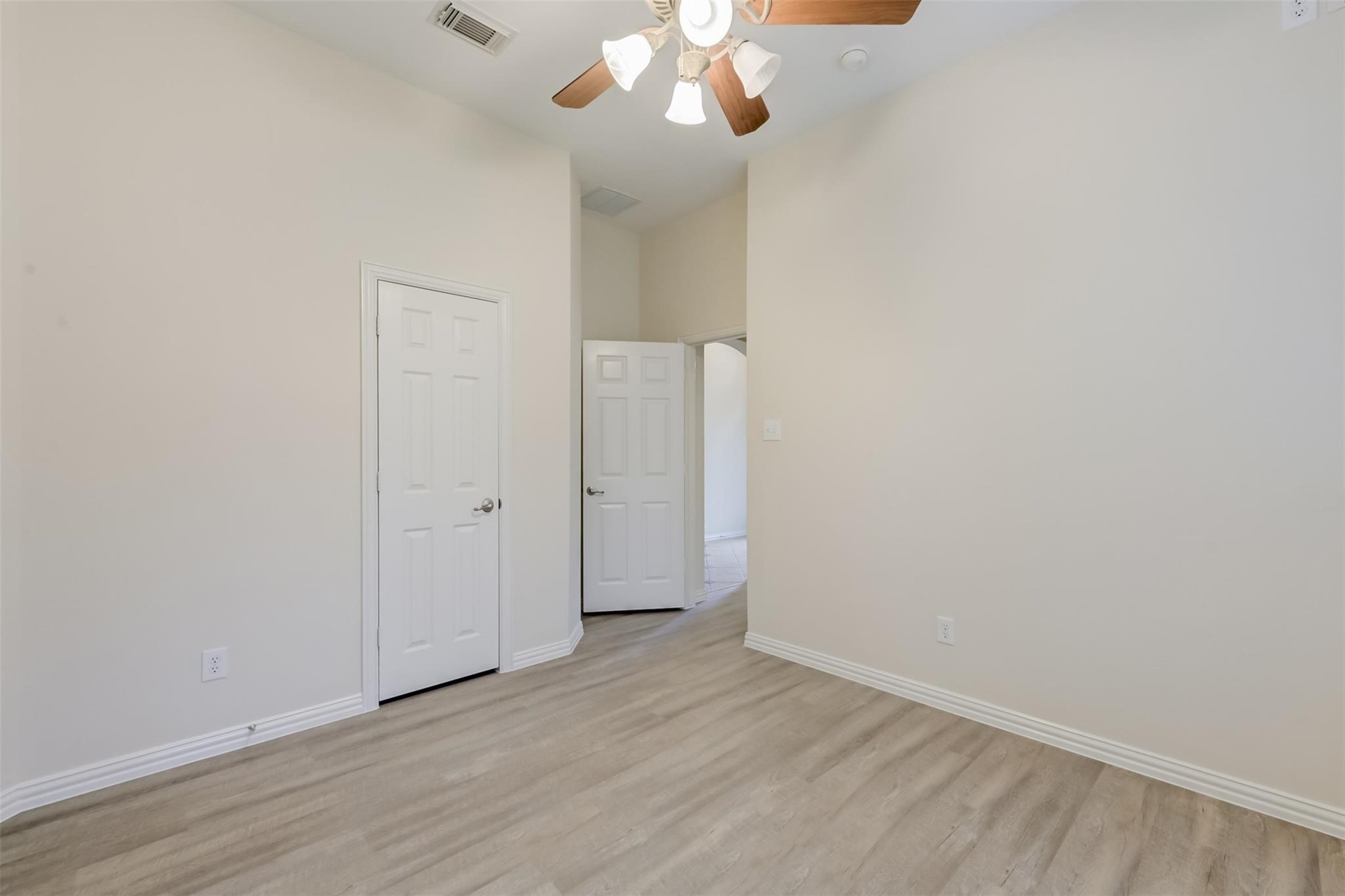 13751 Crested Iris Drive Property Photo 18