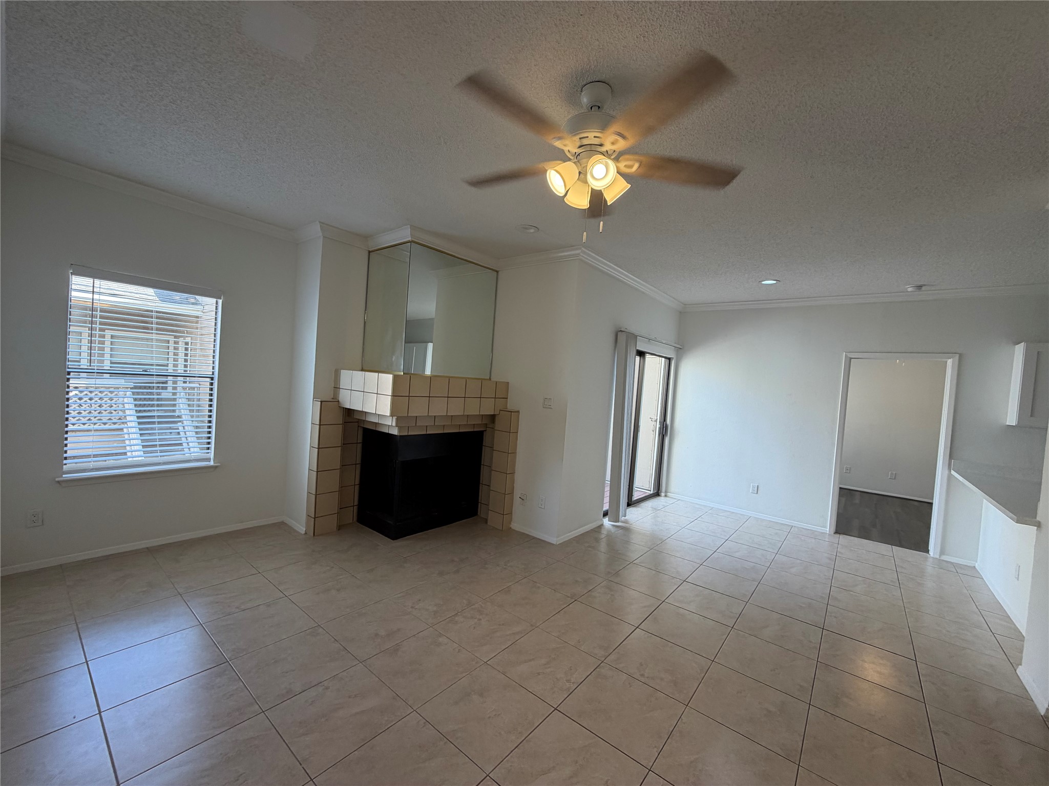 2710 Grants Lake Boulevard C4 Property Photo 1
